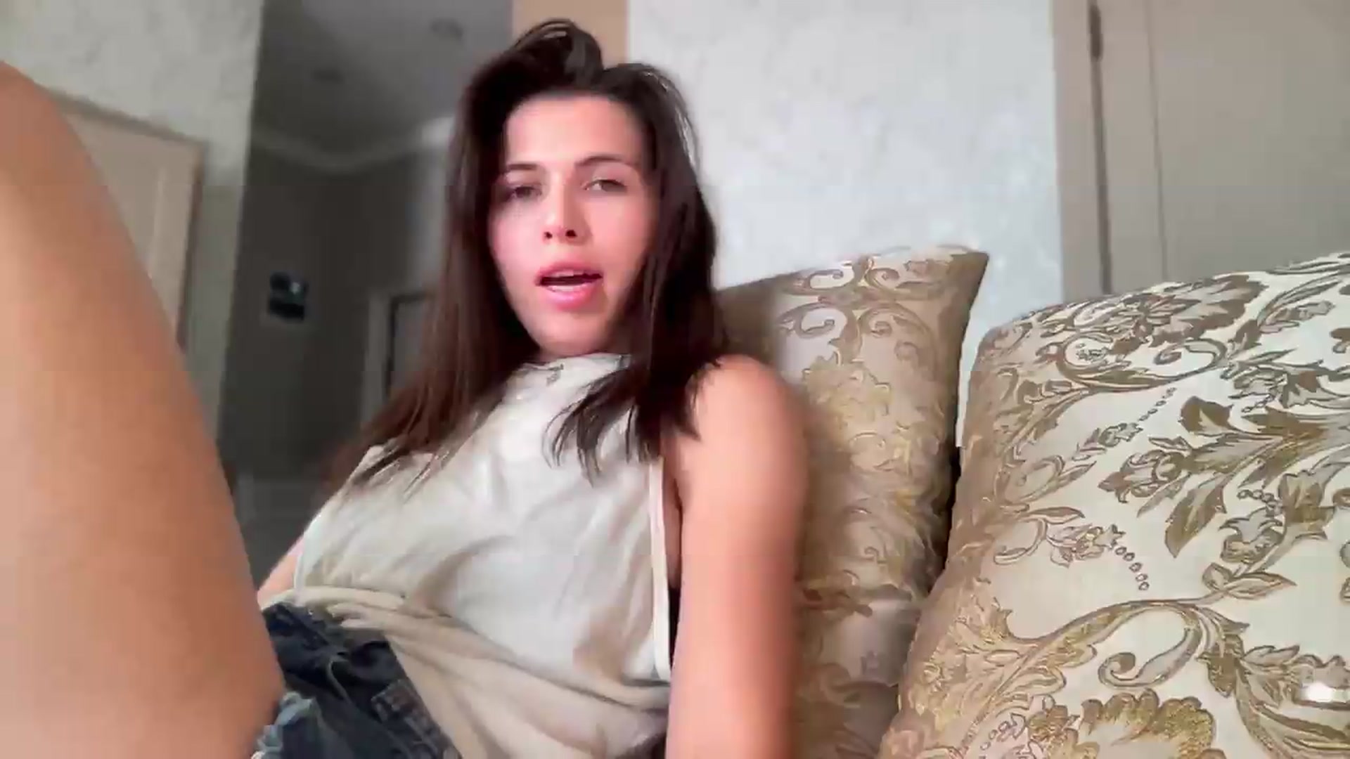Gallery image thumbnail from YourrrAngell's myfreecams stream on, 07/02/2026, 12:09 image 9 of 20