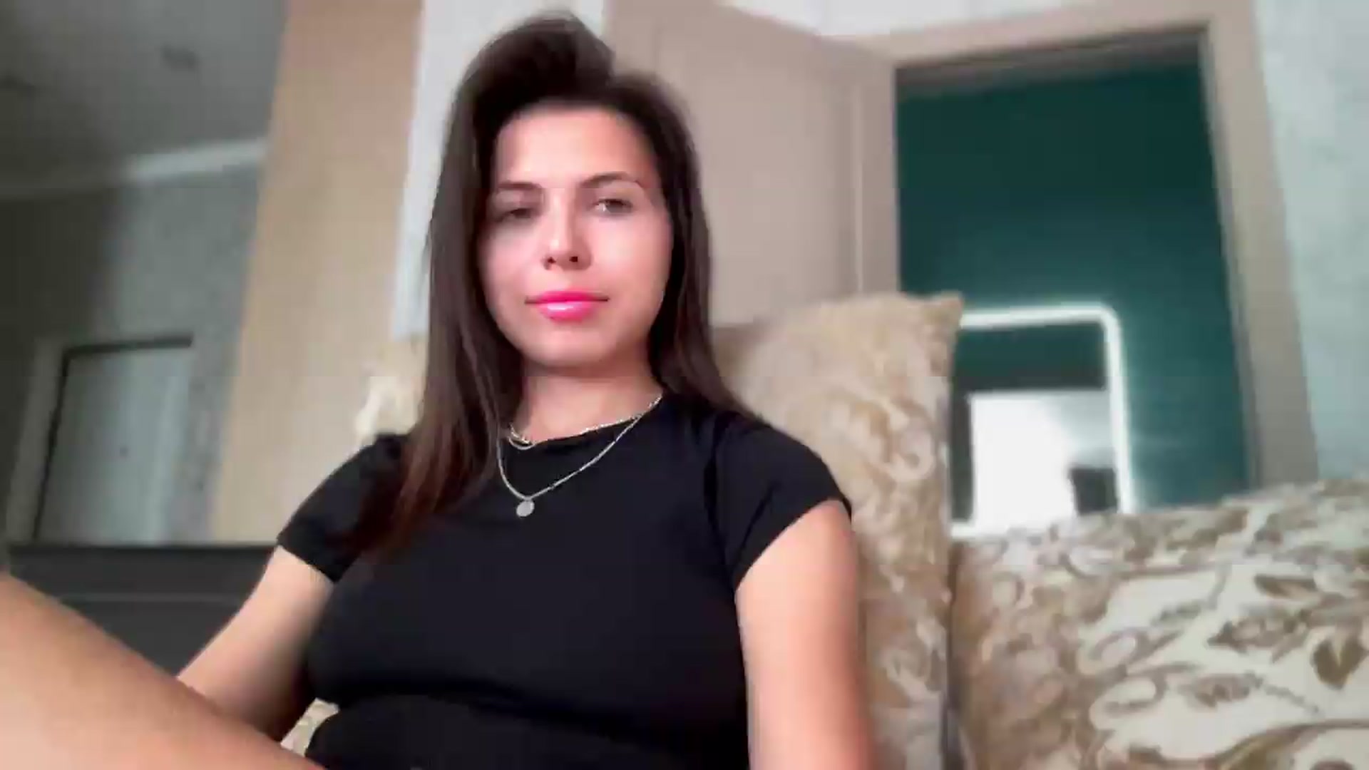 Gallery image thumbnail from YourrrAngell's myfreecams stream on, 07/10/2026, 11:02 image 14 of 20