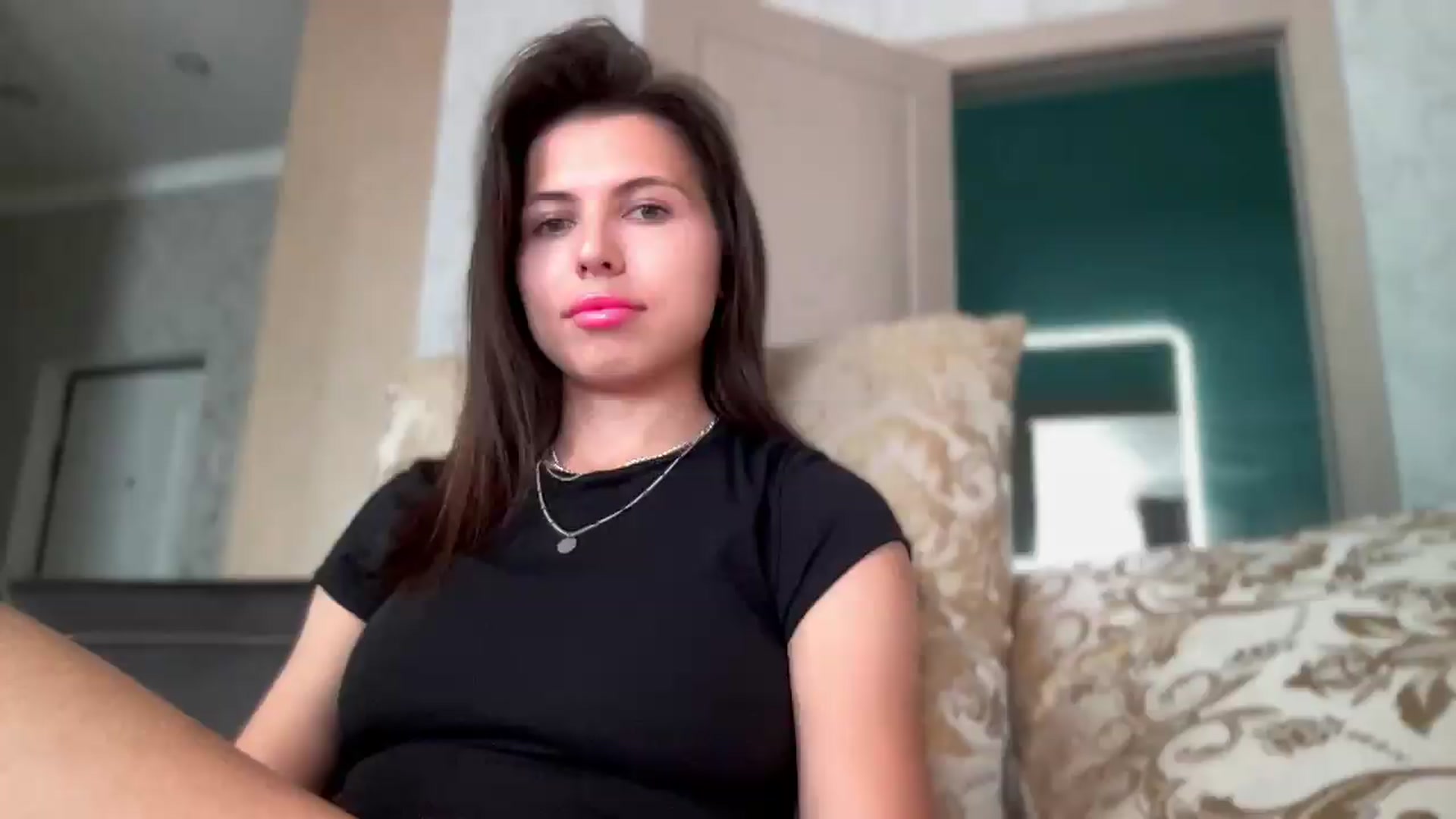 Gallery image thumbnail from YourrrAngell's myfreecams stream on, 07/10/2026, 11:02 image 12 of 20