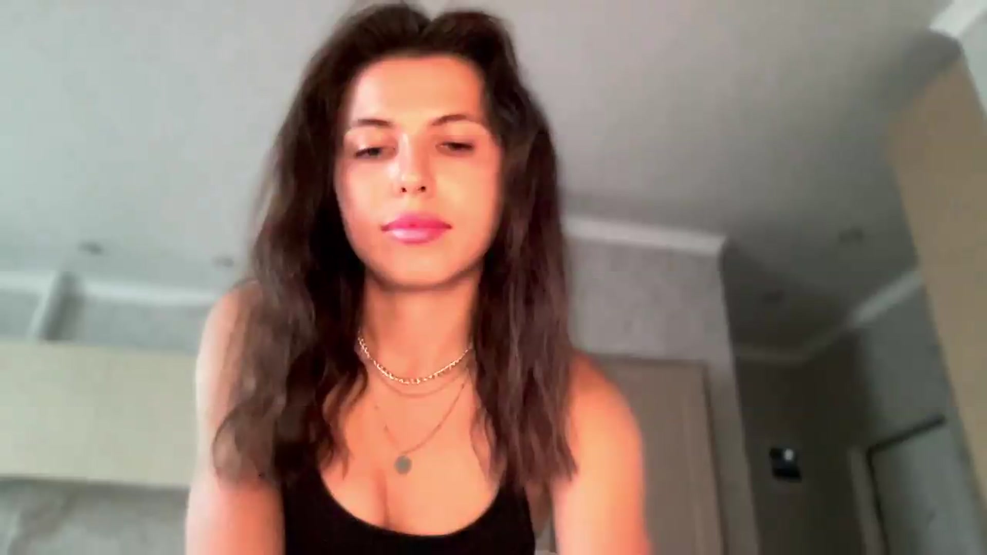 Gallery image thumbnail from YourrrAngell's myfreecams stream on, 07/11/2026, 14:07 image 17 of 20
