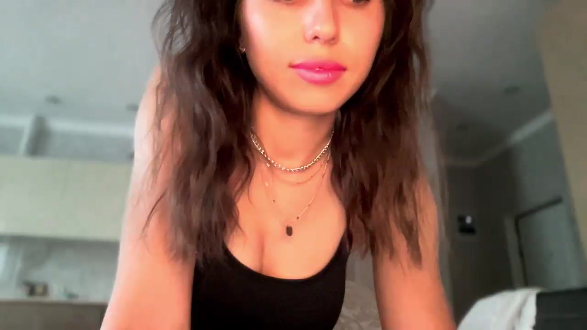 Gallery image thumbnail from YourrrAngell's myfreecams stream on, 07/11/2026, 14:07 image 20 of 20