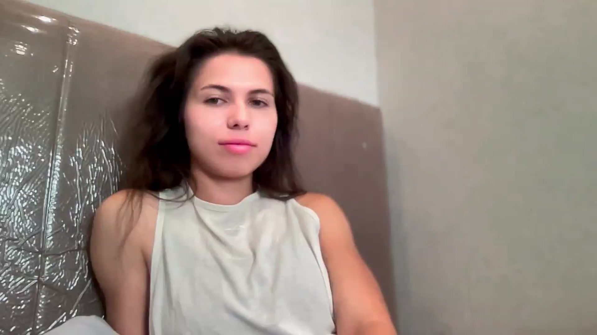 Gallery image thumbnail from YourrrAngell's myfreecams stream on, 07/14/2026, 11:08 image 15 of 20