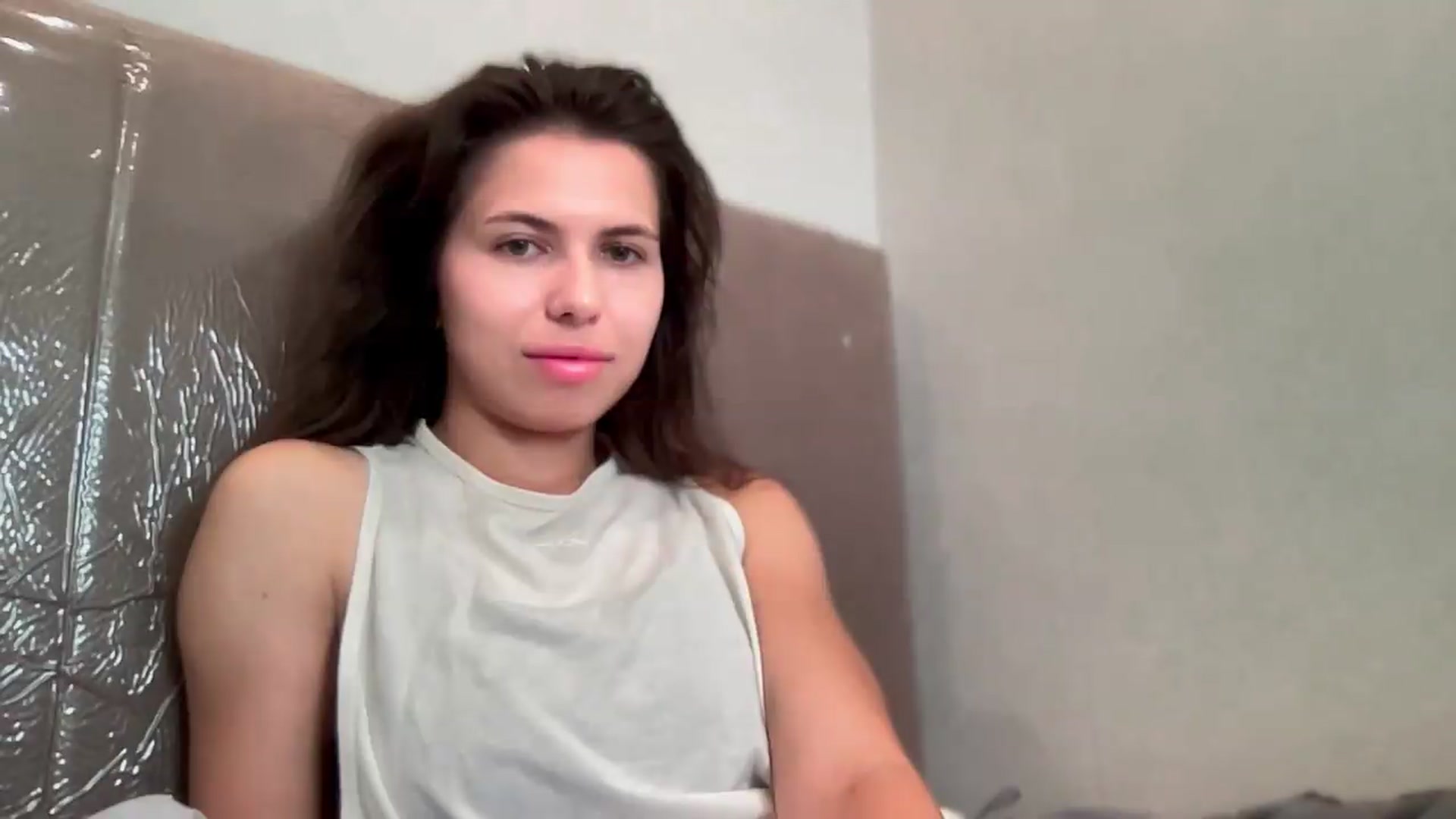 Gallery image thumbnail from YourrrAngell's myfreecams stream on, 07/14/2026, 11:08 image 8 of 20