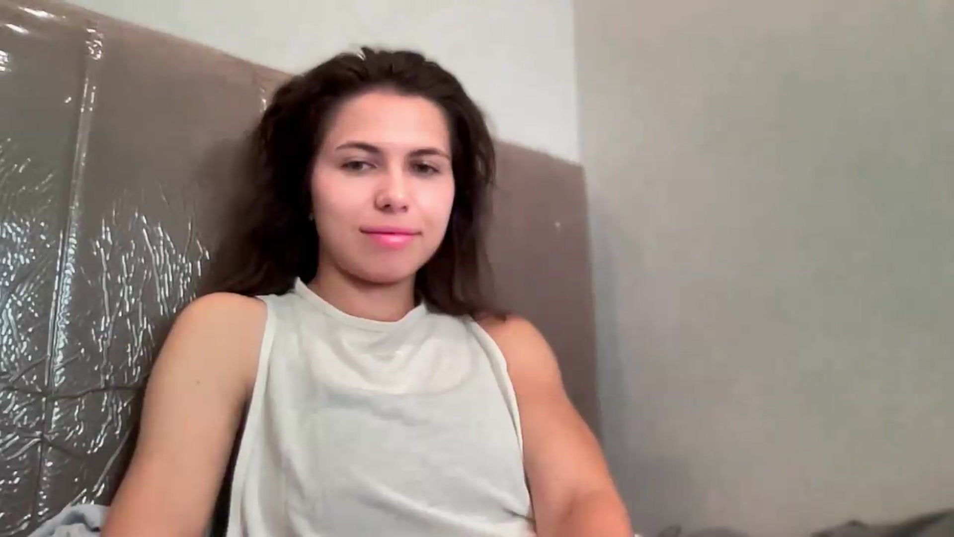 Gallery image thumbnail from YourrrAngell's myfreecams stream on, 07/14/2026, 11:08 image 6 of 20