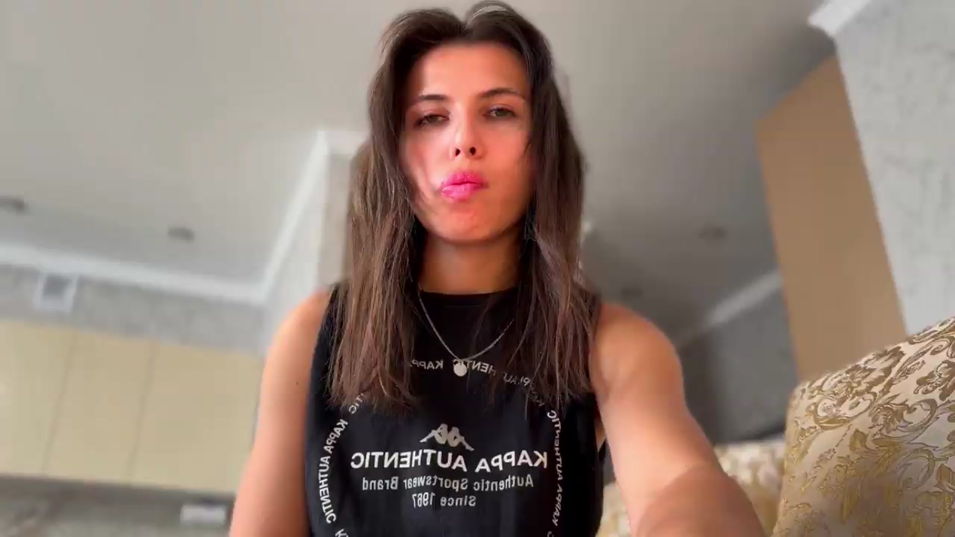 Gallery image thumbnail from YourrrAngell's myfreecams stream on, 07/16/2026, 12:47 image 4 of 20