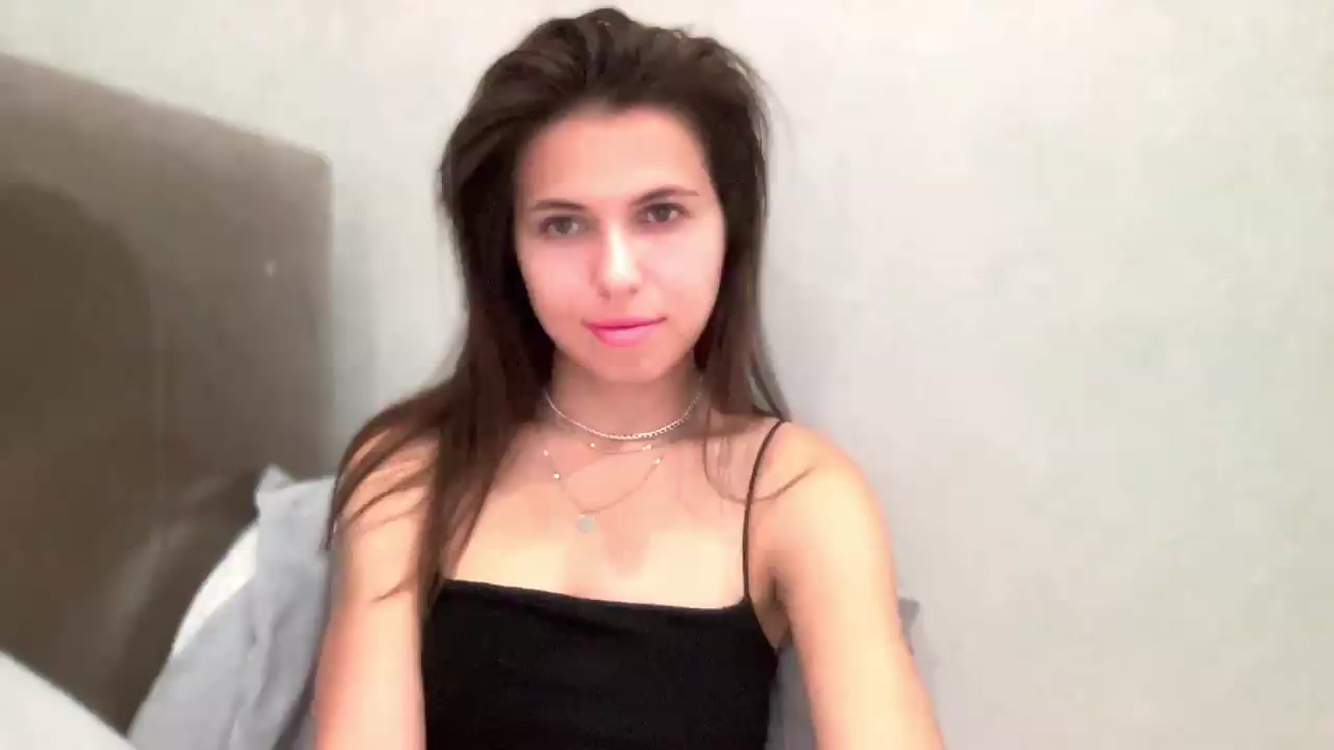 Gallery image thumbnail from YourrrAngell's myfreecams stream on, 07/17/2026, 19:34 image 4 of 20