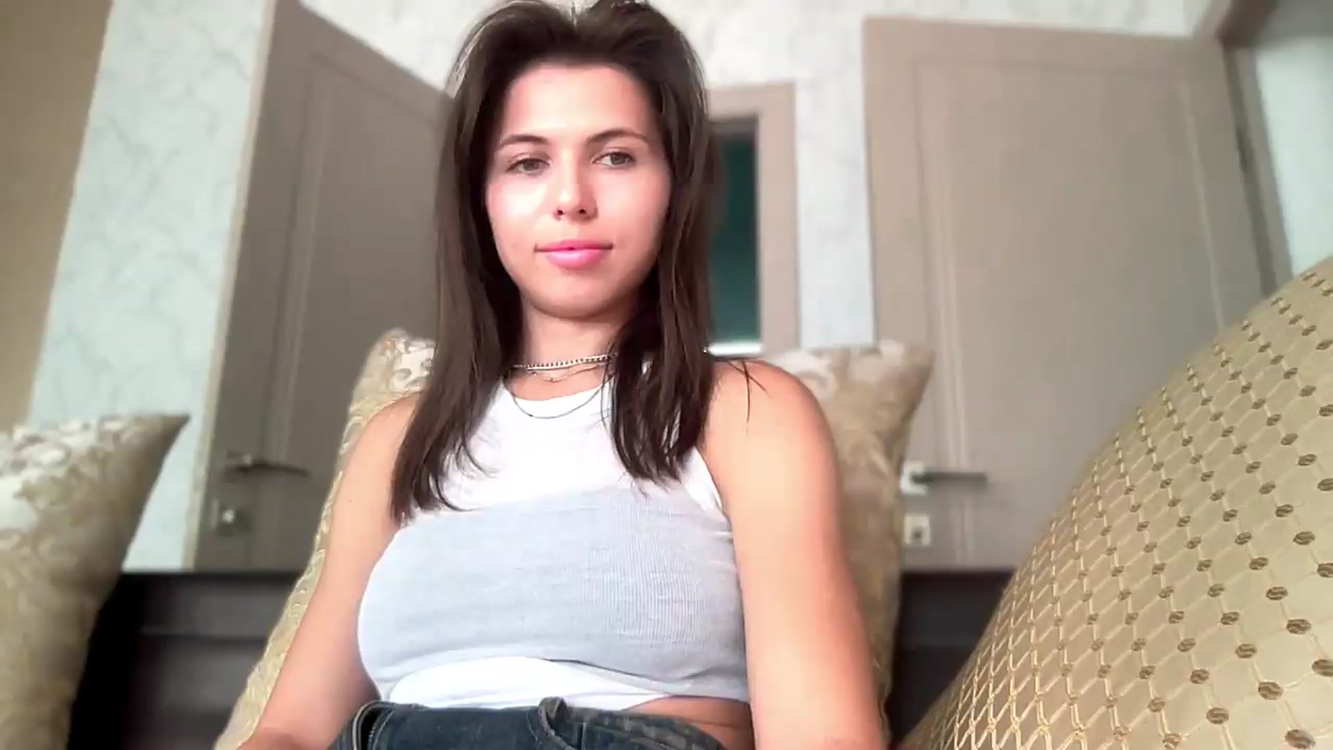 Gallery image thumbnail from YourrrAngell's myfreecams stream on, 07/18/2026, 12:40 image 13 of 20