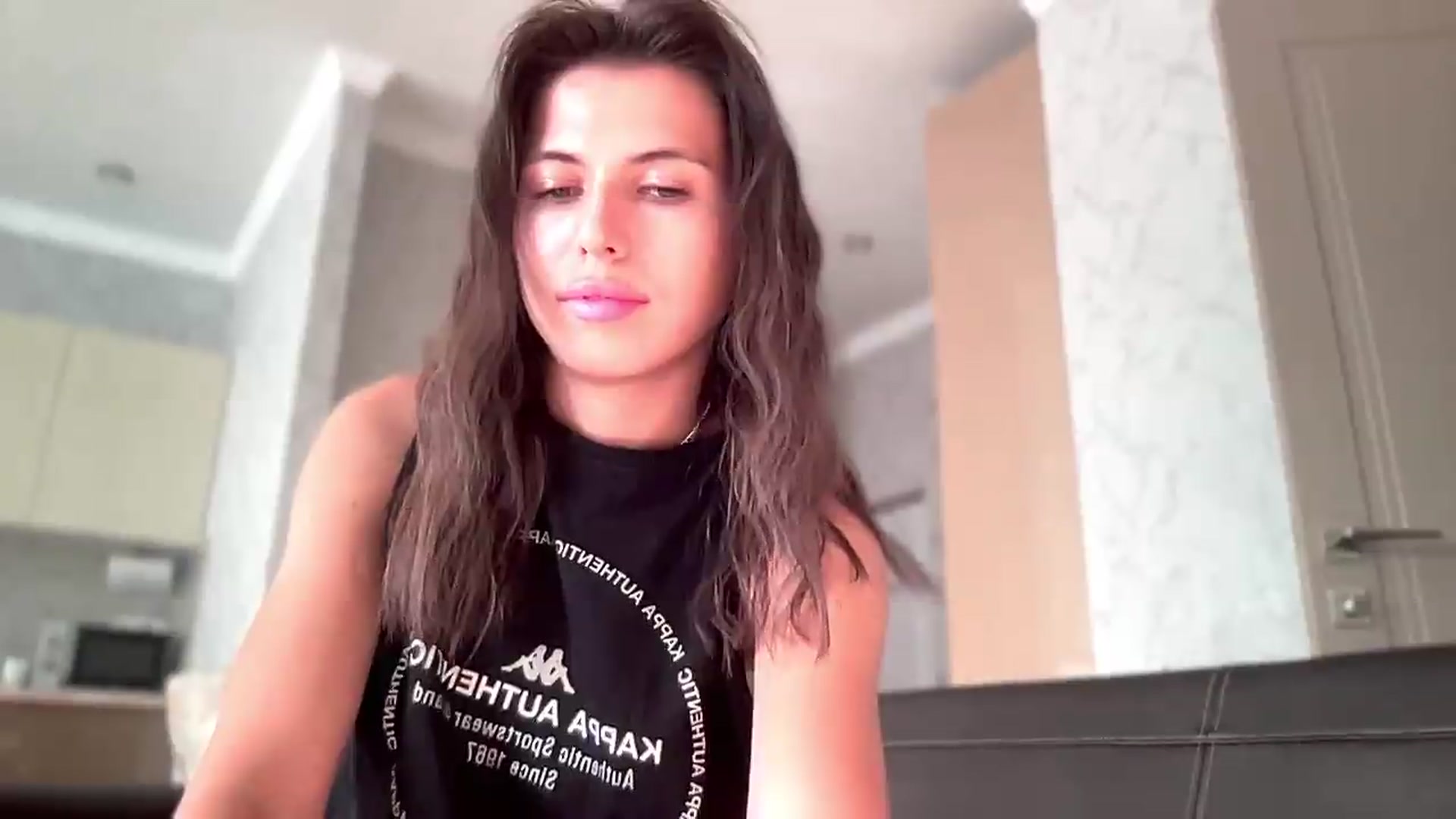 Gallery image thumbnail from YourrrAngell's myfreecams stream on, 07/19/2026, 14:56 image 12 of 20