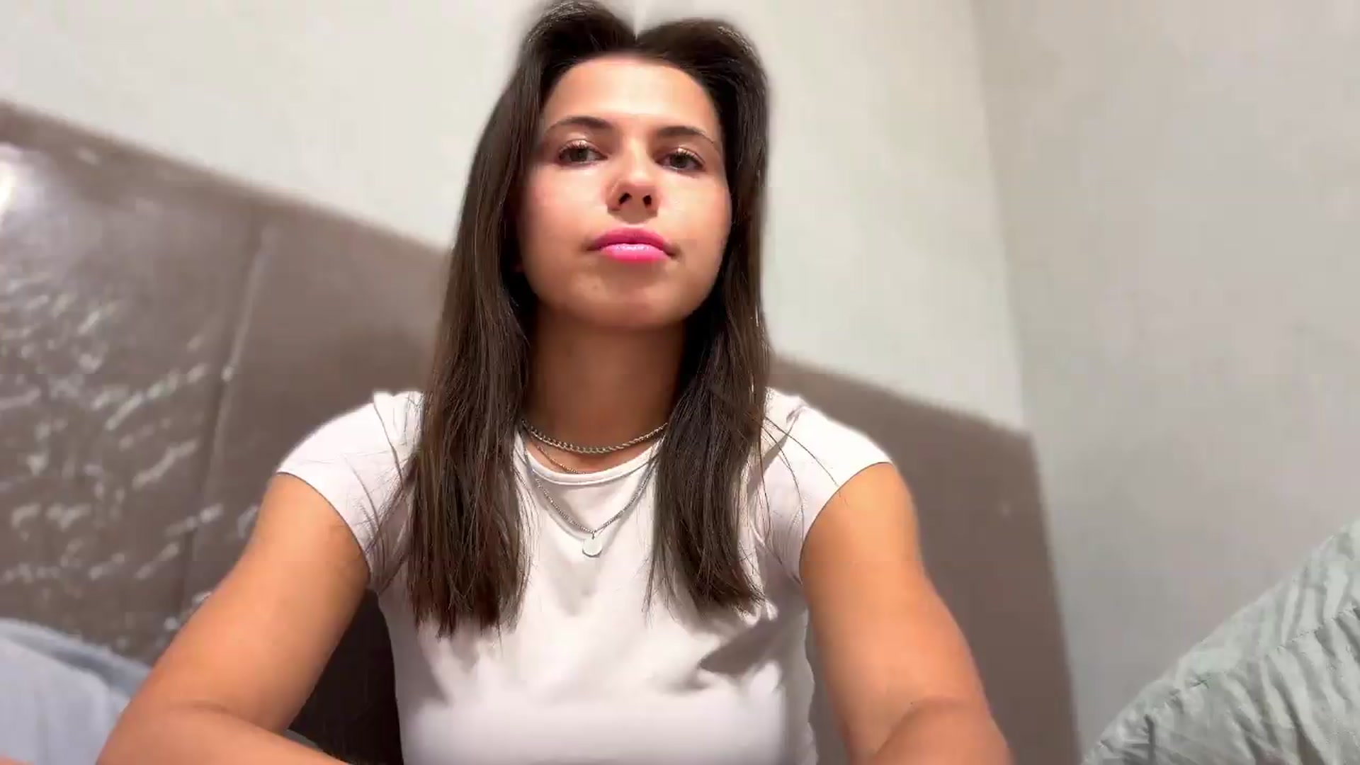 Gallery image thumbnail from YourrrAngell's myfreecams stream on, 07/26/2026, 19:22 image 8 of 20