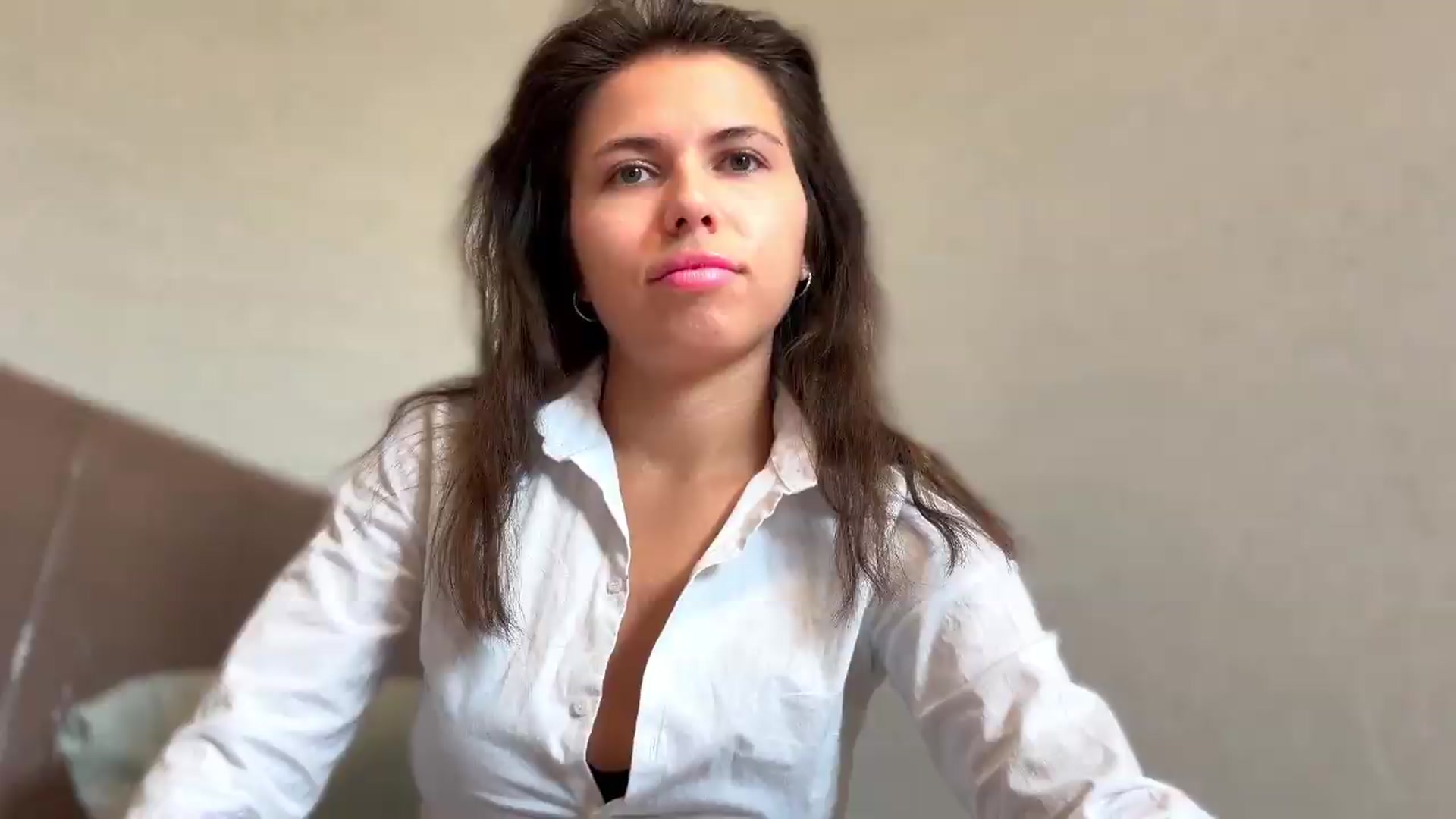 Gallery image thumbnail from YourrrAngell's myfreecams stream on, 08/01/2026, 10:43 image 7 of 20