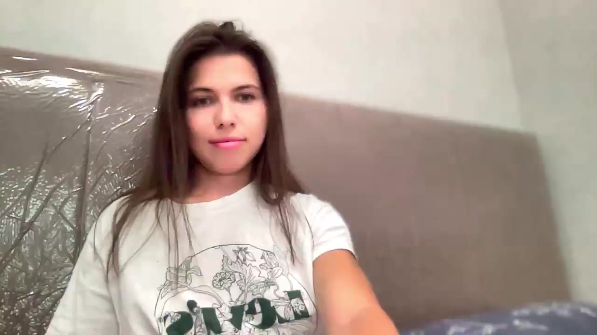 Gallery image thumbnail from YourrrAngell's myfreecams stream on, 08/07/2026, 16:13 image 17 of 20