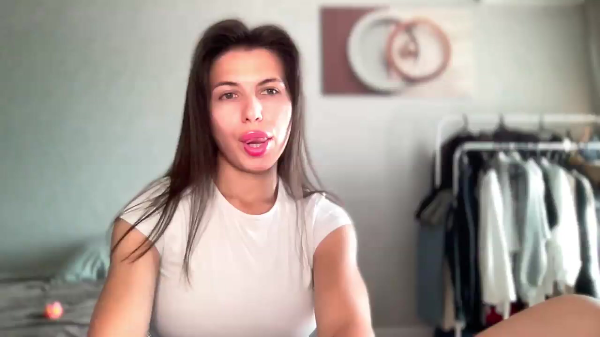 Gallery image thumbnail from YourrrAngell's myfreecams stream on, 08/08/2026, 12:13 image 1 of 20
