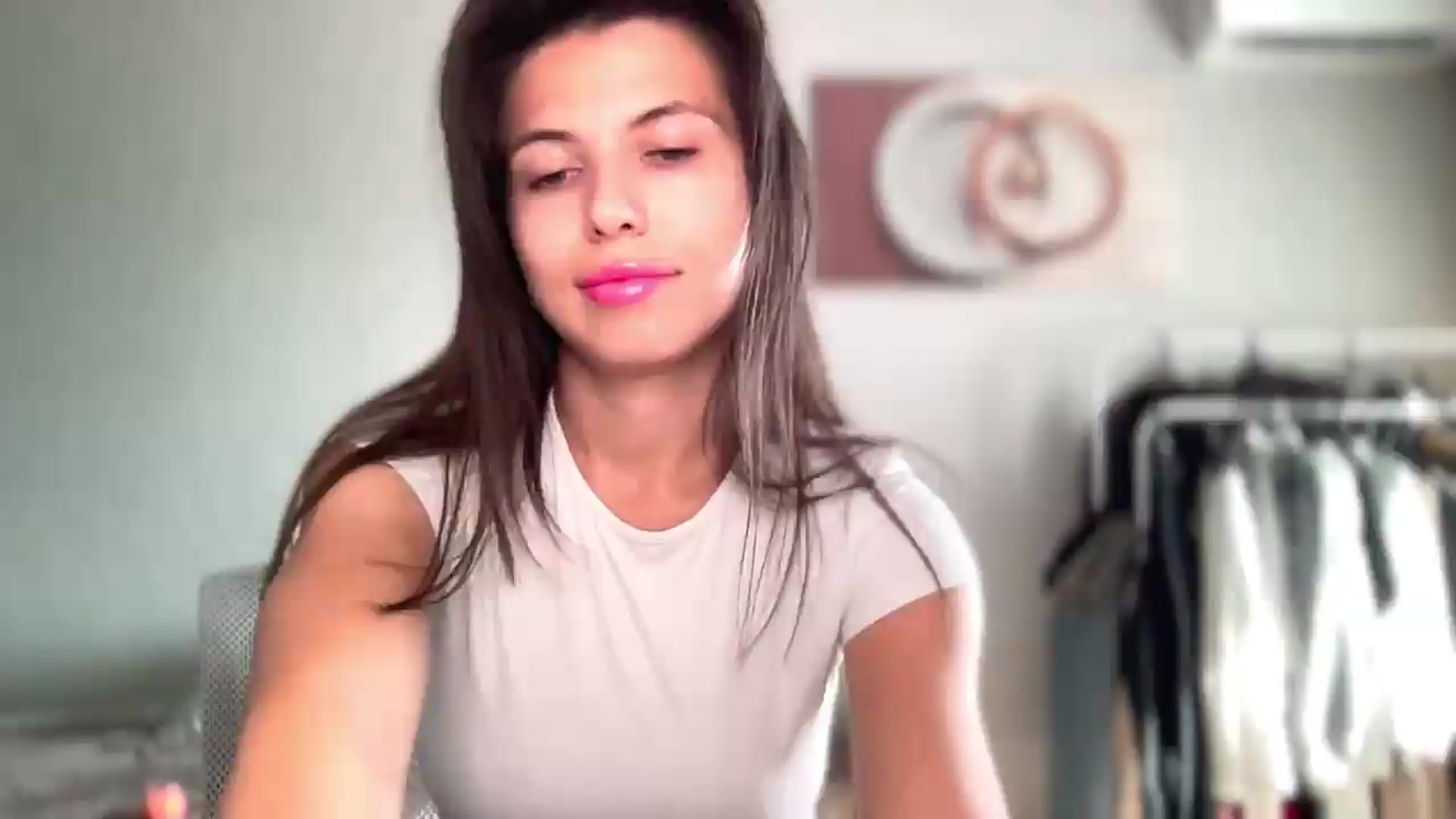 Gallery image thumbnail from YourrrAngell's myfreecams stream on, 08/08/2026, 12:49 image 5 of 20