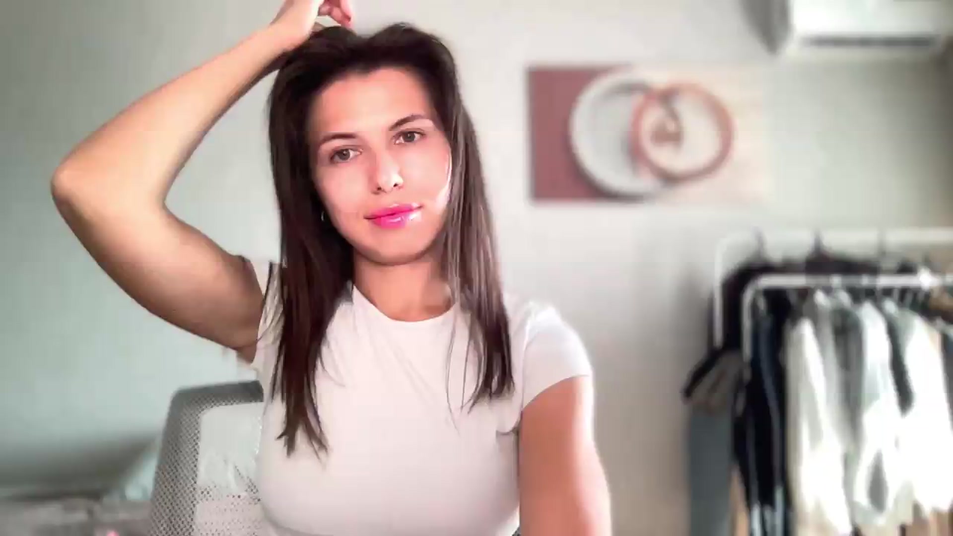 Gallery image thumbnail from YourrrAngell's myfreecams stream on, 08/08/2026, 12:49 image 1 of 20