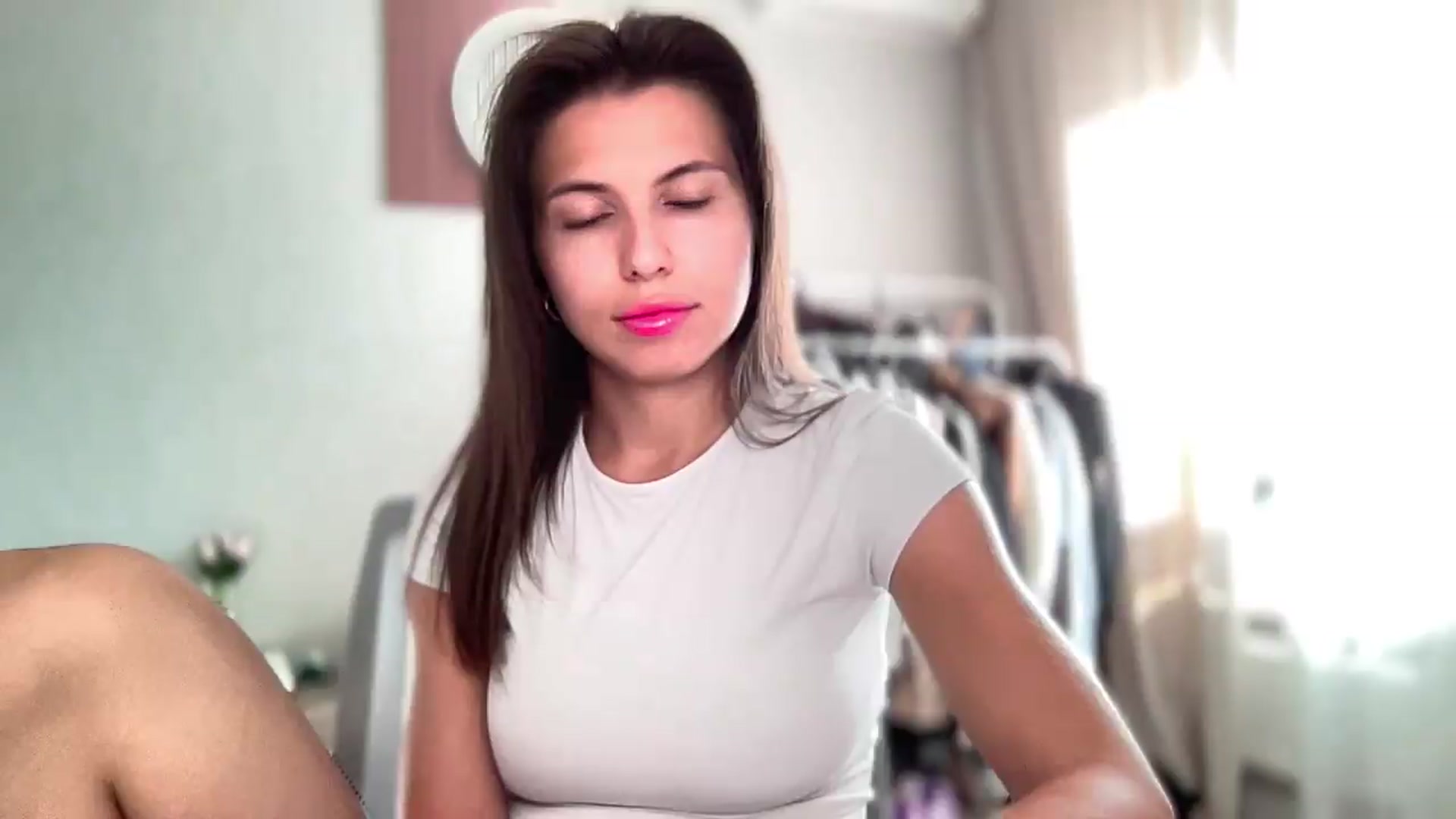 Gallery image thumbnail from YourrrAngell's myfreecams stream on, 08/08/2026, 13:57 image 17 of 20