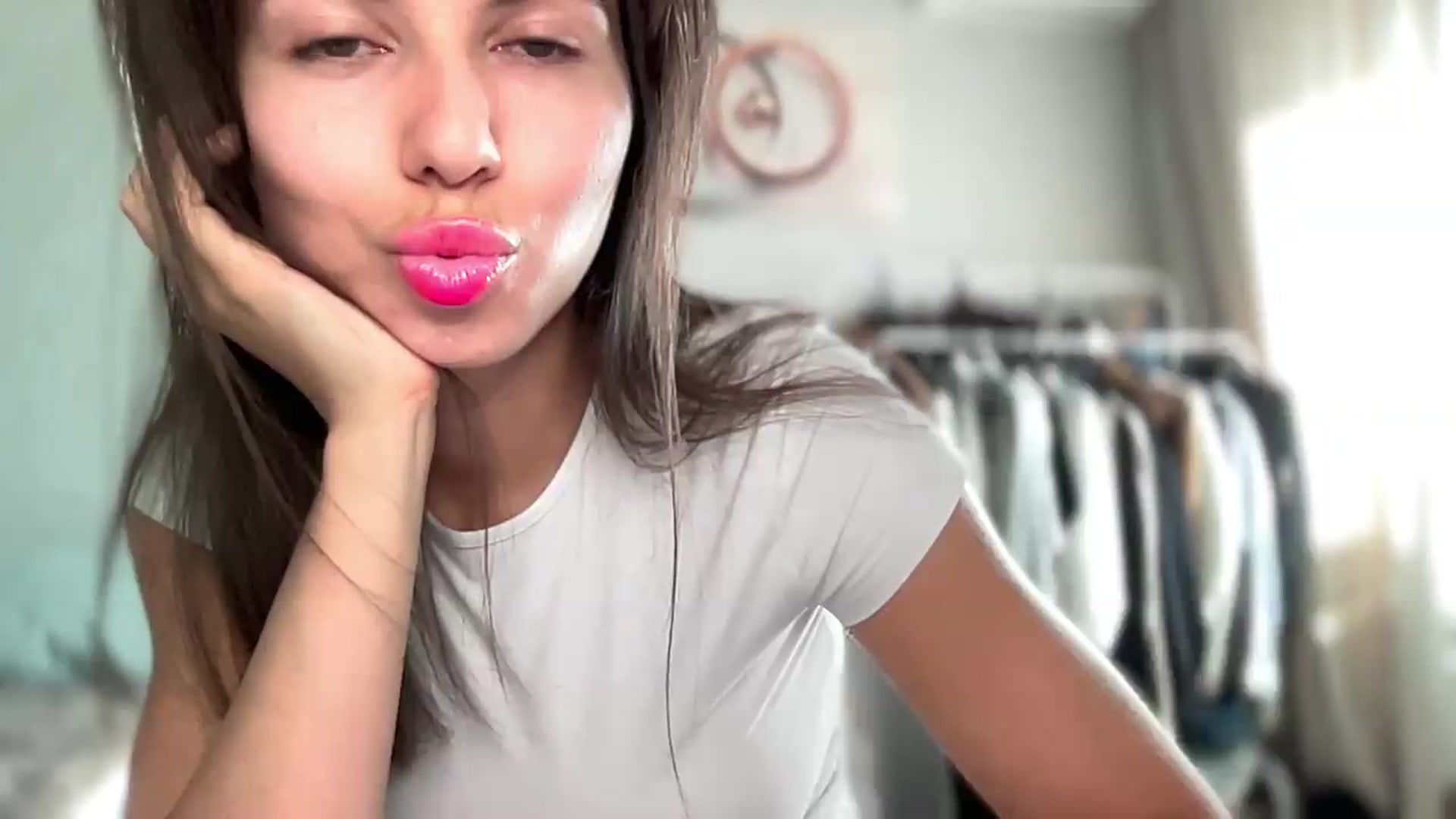 Gallery image thumbnail from YourrrAngell's myfreecams stream on, 08/08/2026, 13:57 image 11 of 20