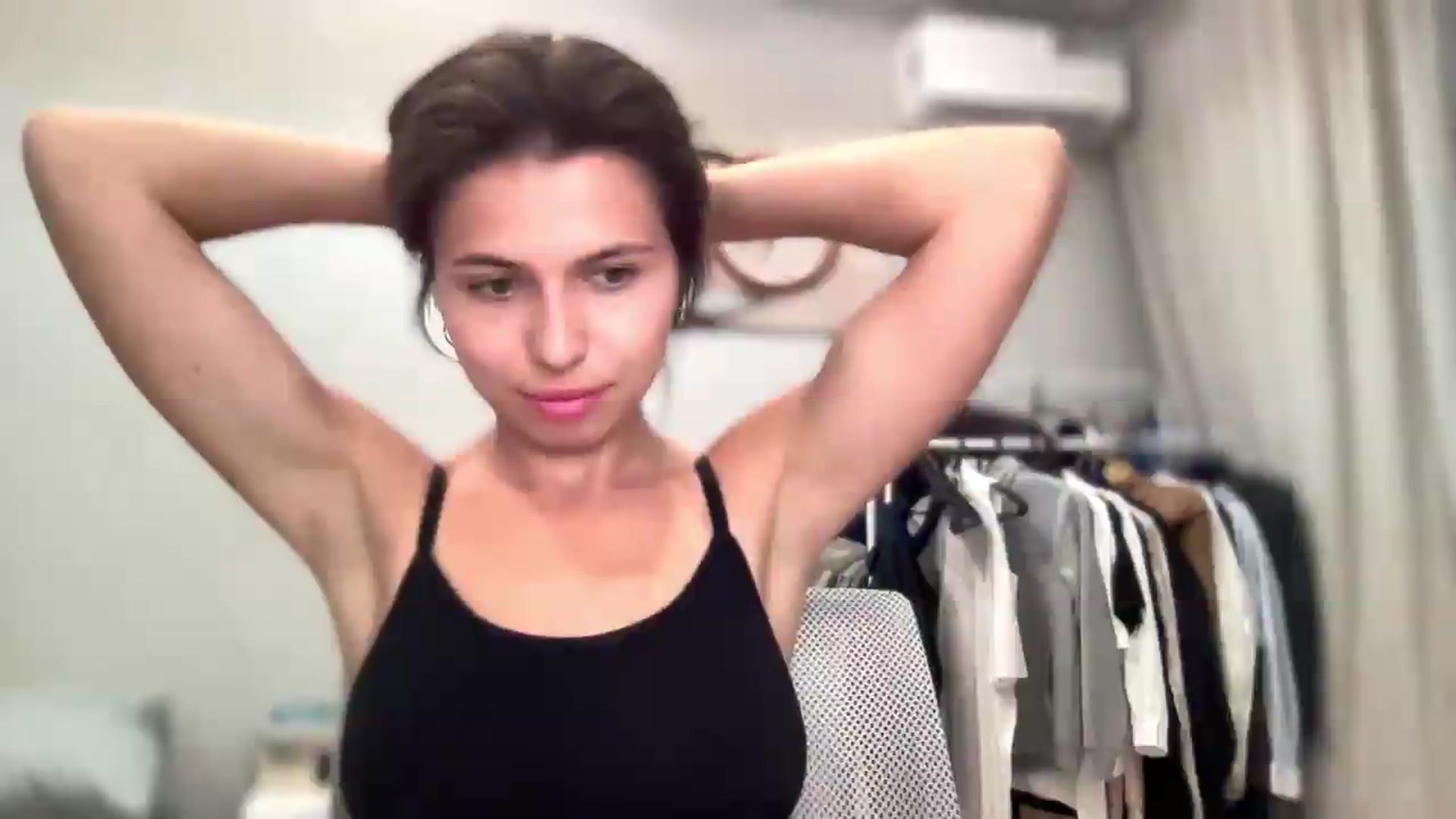 Gallery image thumbnail from YourrrAngell's myfreecams stream on, 08/08/2026, 20:47 image 10 of 20