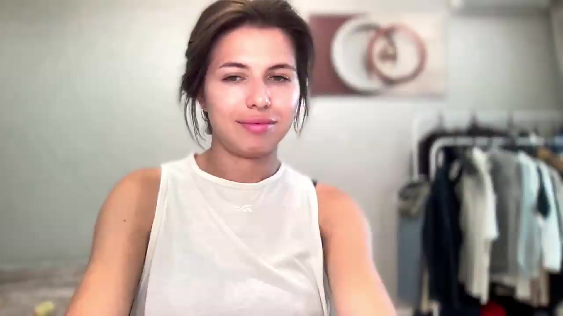 Gallery image thumbnail from YourrrAngell's myfreecams stream on, 08/09/2026, 12:10 image 19 of 20