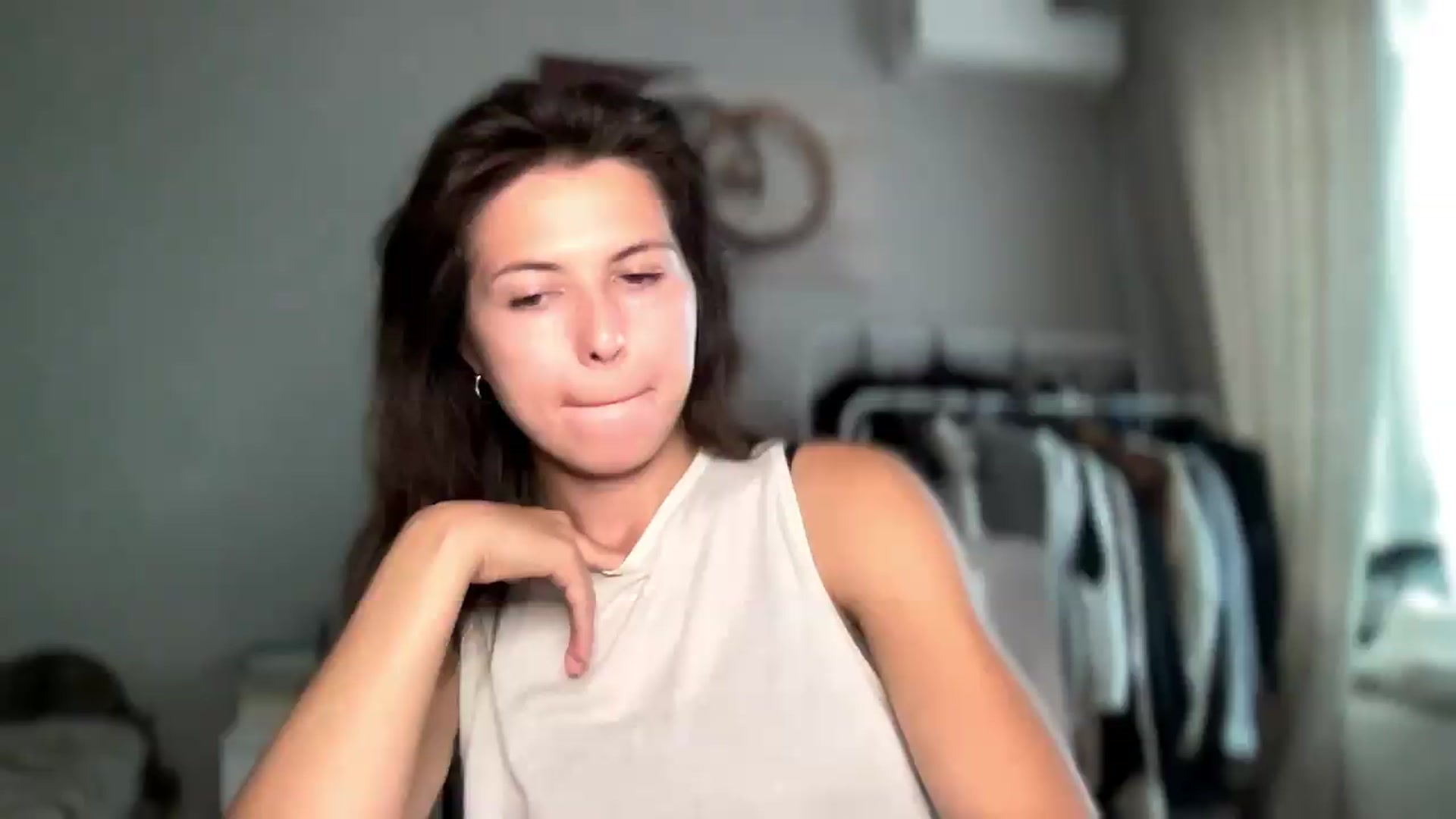 Gallery image thumbnail from YourrrAngell's myfreecams stream on, 08/09/2026, 12:10 image 5 of 20