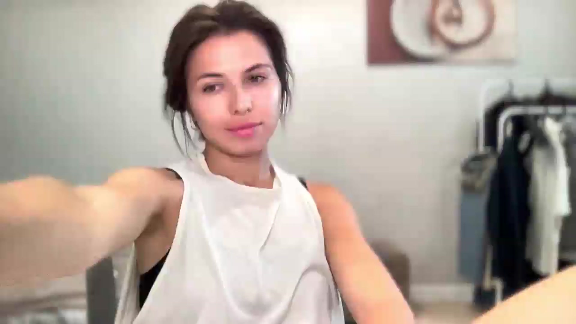 Gallery image thumbnail from YourrrAngell's myfreecams stream on, 08/09/2026, 13:12 image 2 of 20