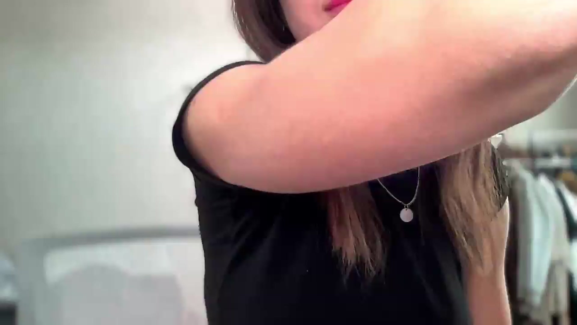 Gallery image thumbnail from YourrrAngell's myfreecams stream on, 08/16/2026, 15:21 image 15 of 20