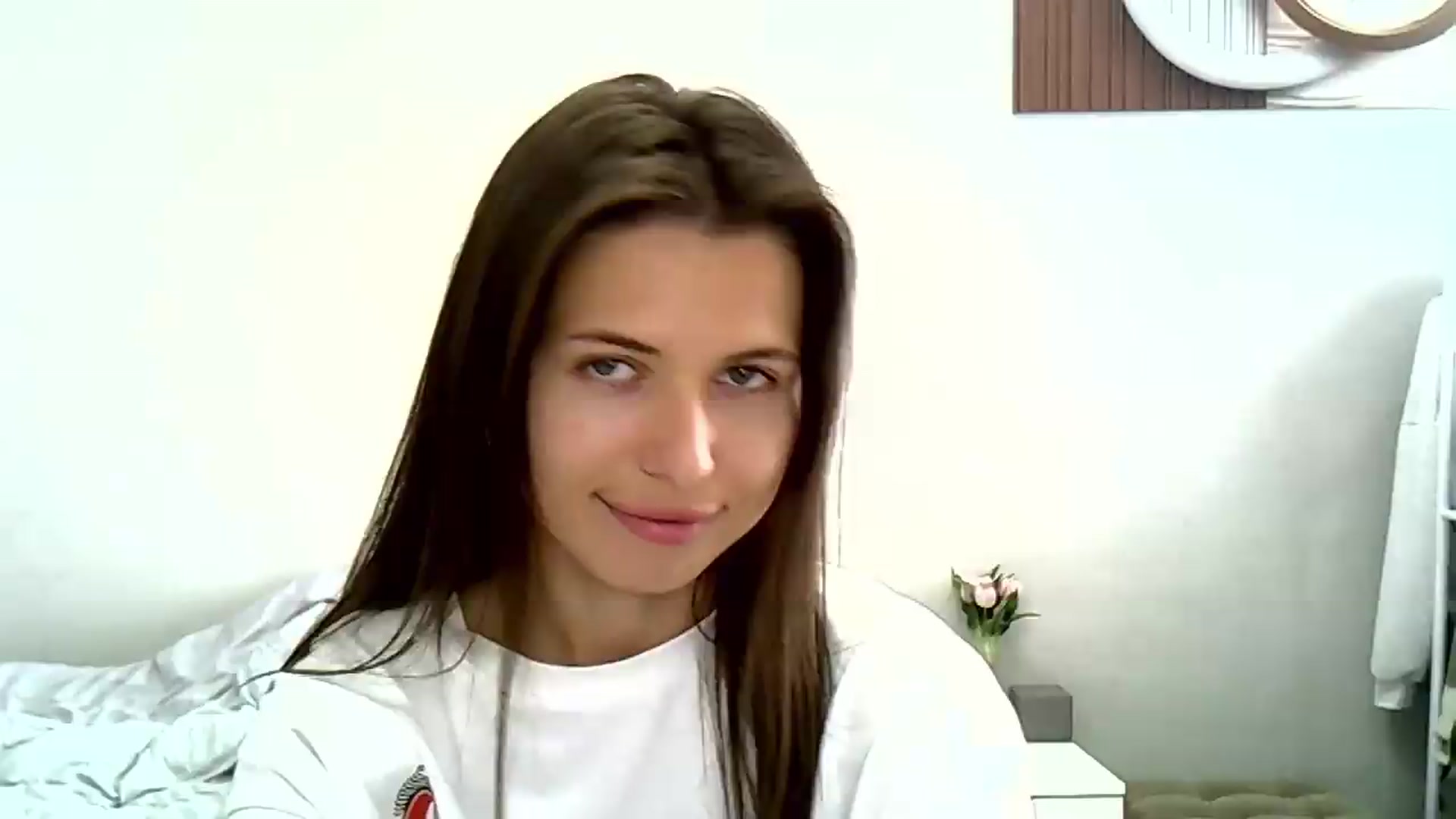 Gallery image thumbnail from YourrrAngell's myfreecams stream on, 08/22/2026, 14:33 image 4 of 20