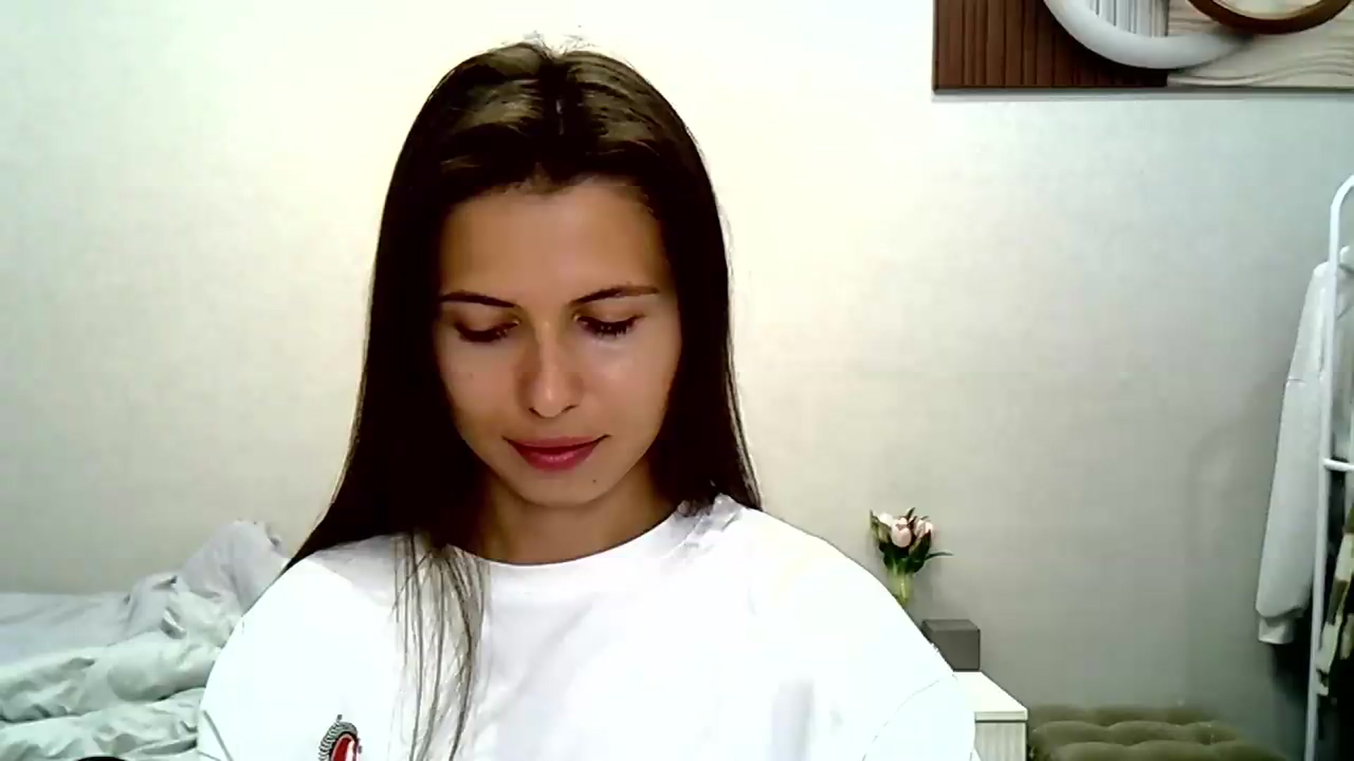 Gallery image thumbnail from YourrrAngell's myfreecams stream on, 08/22/2026, 17:01 image 16 of 20