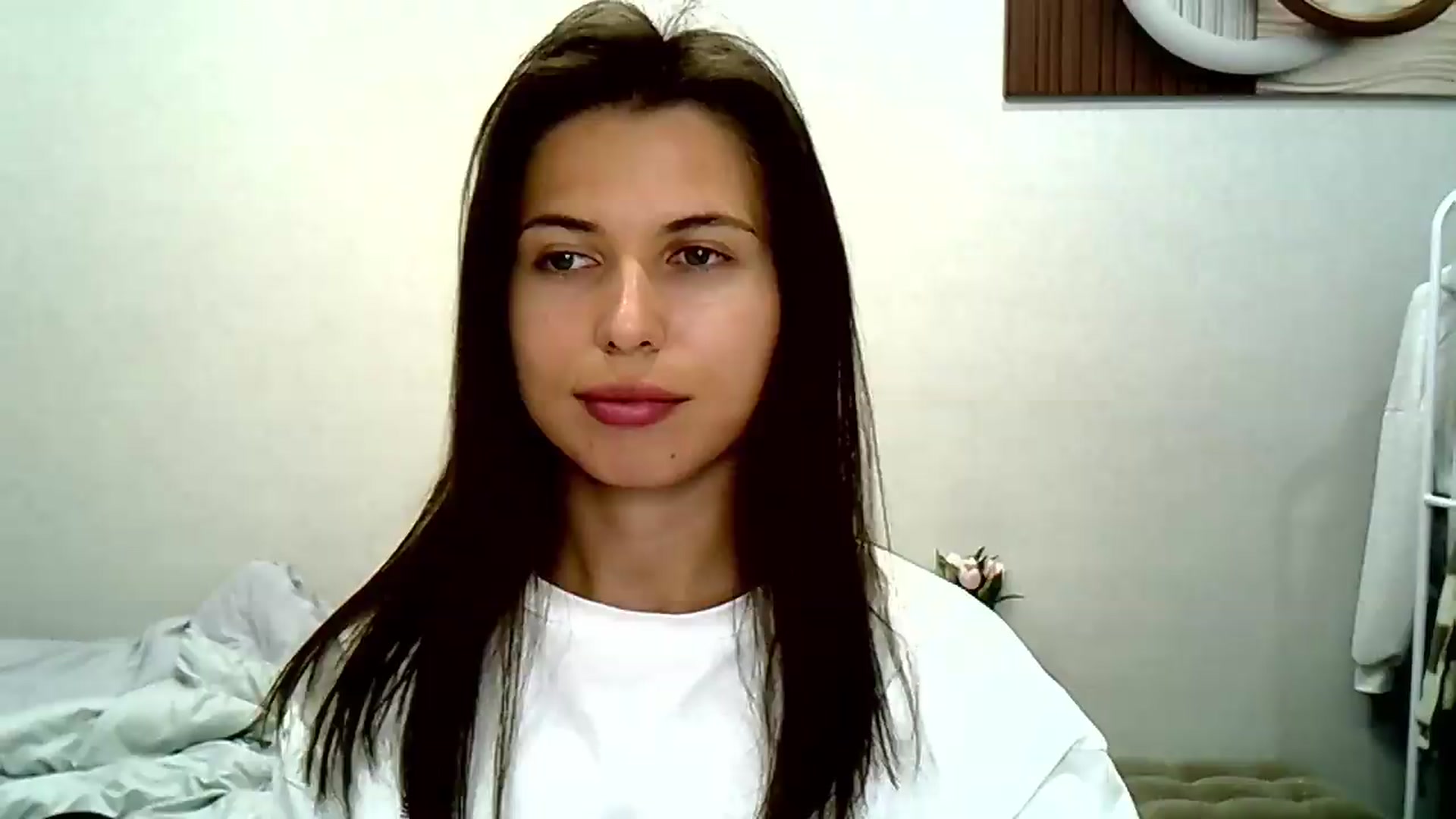 Gallery image thumbnail from YourrrAngell's myfreecams stream on, 08/22/2026, 17:01 image 1 of 20