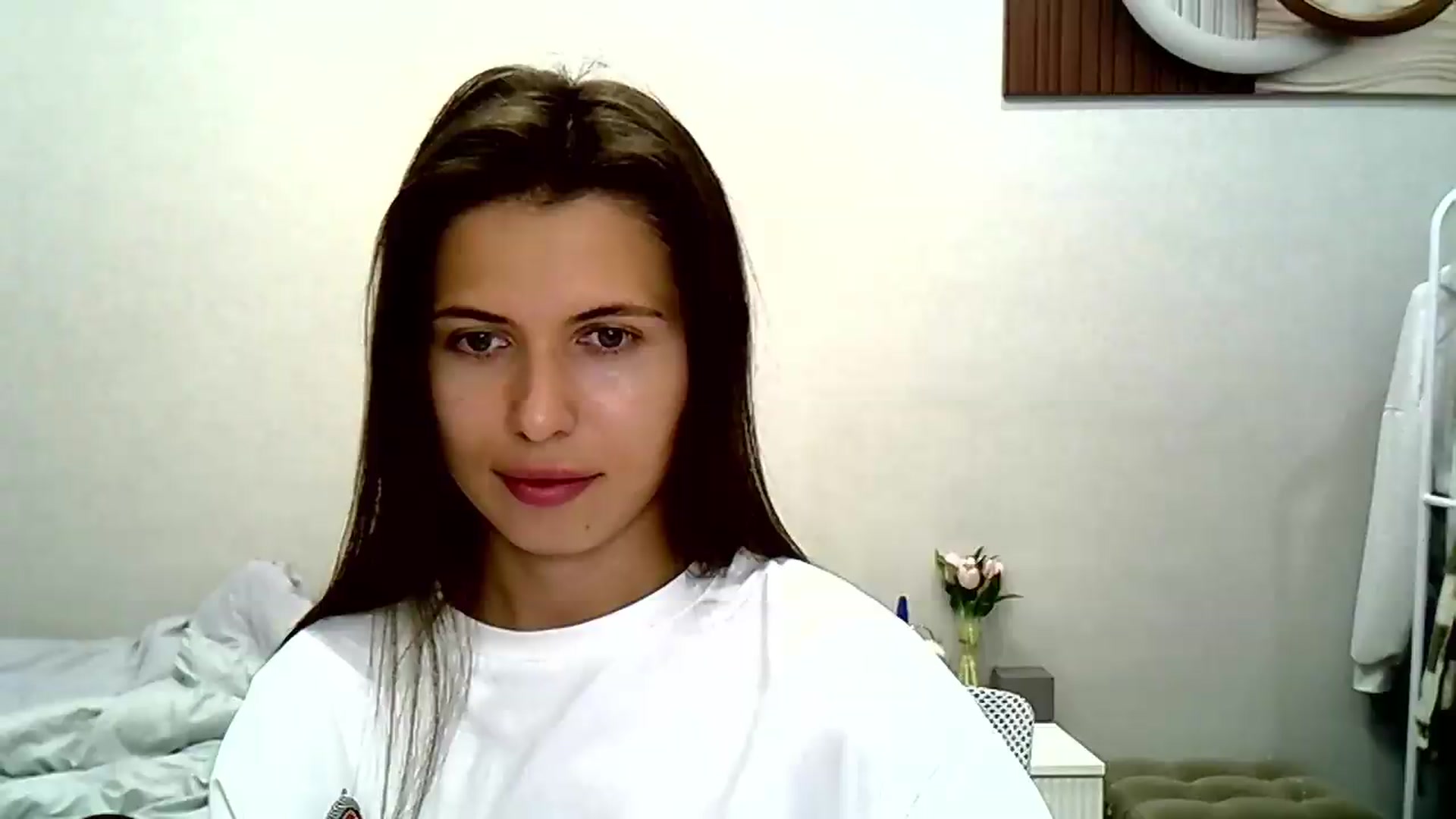 Gallery image thumbnail from YourrrAngell's myfreecams stream on, 08/22/2026, 17:01 image 17 of 20