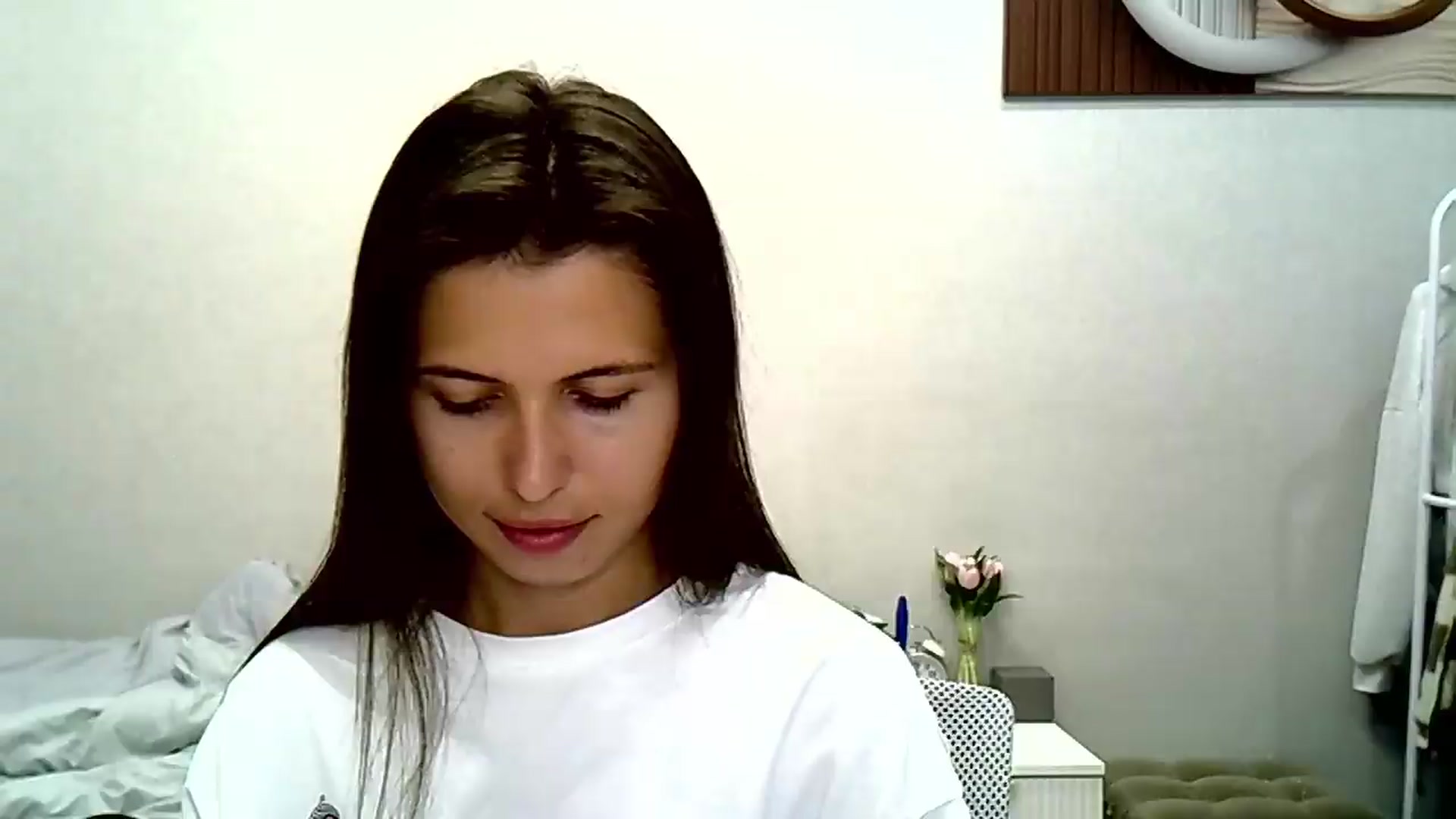 Gallery image thumbnail from YourrrAngell's myfreecams stream on, 08/22/2026, 17:01 image 19 of 20