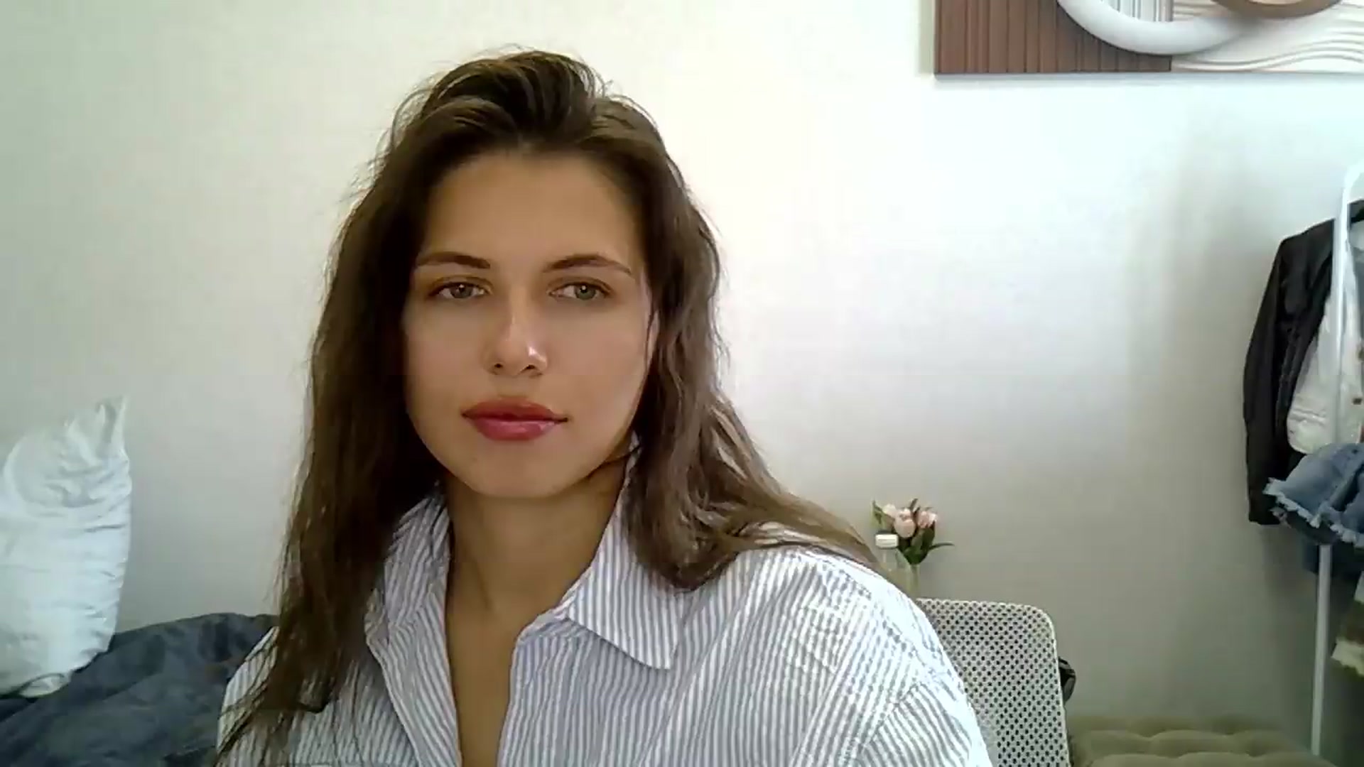 Gallery image thumbnail from YourrrAngell's myfreecams stream on, 08/25/2026, 12:53 image 16 of 20