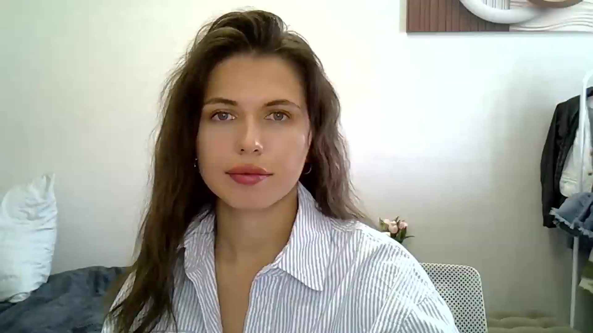Gallery image thumbnail from YourrrAngell's myfreecams stream on, 08/25/2026, 12:53 image 13 of 20