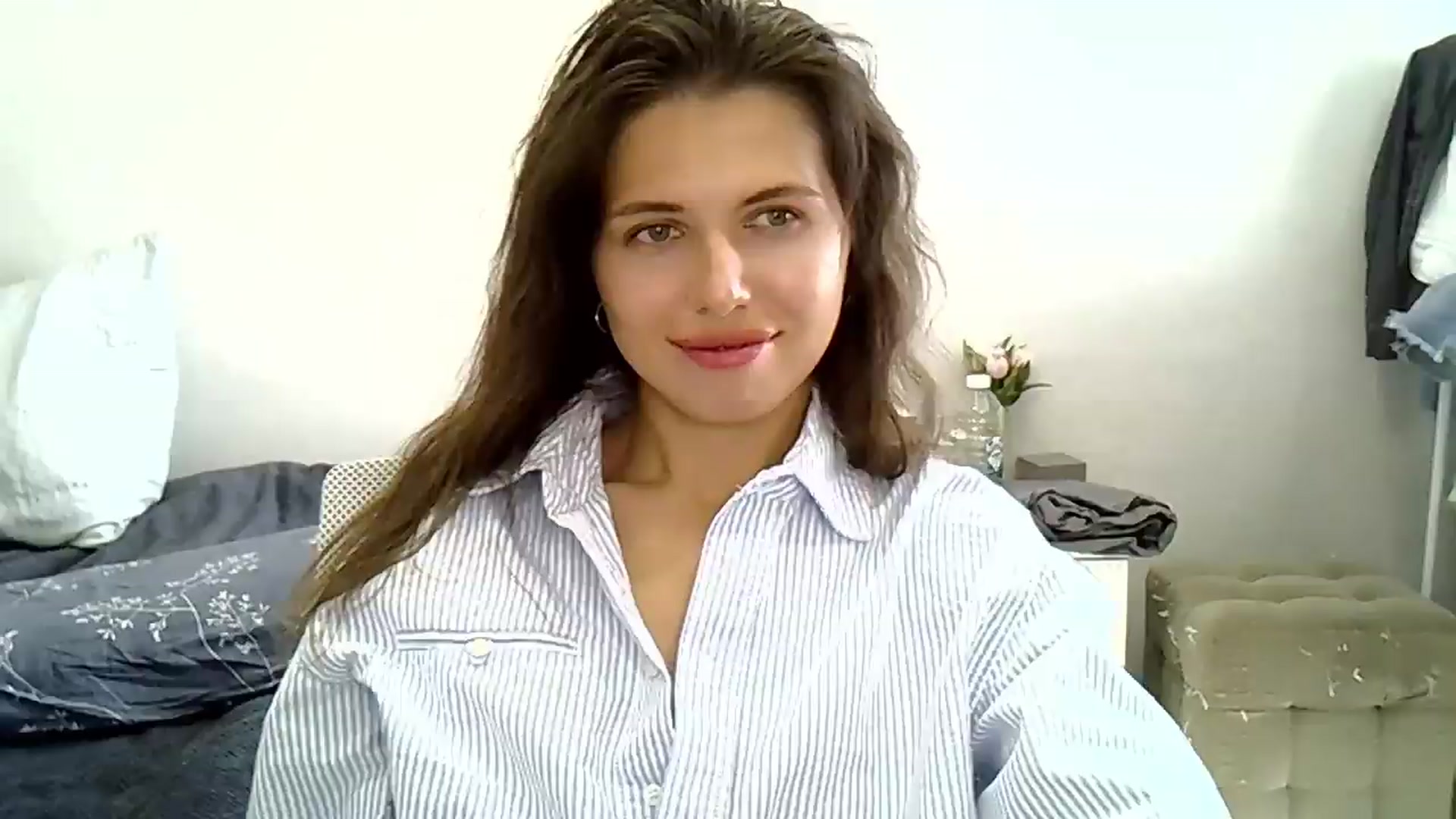 Gallery image thumbnail from YourrrAngell's myfreecams stream on, 08/25/2026, 13:35 image 2 of 20