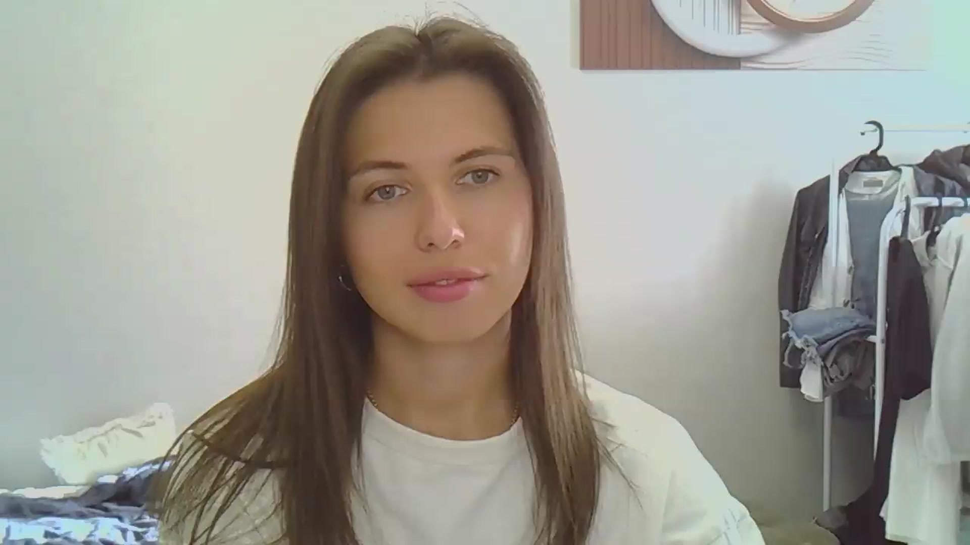 Gallery image thumbnail from YourrrAngell's myfreecams stream on, 08/29/2026, 13:36 image 17 of 20