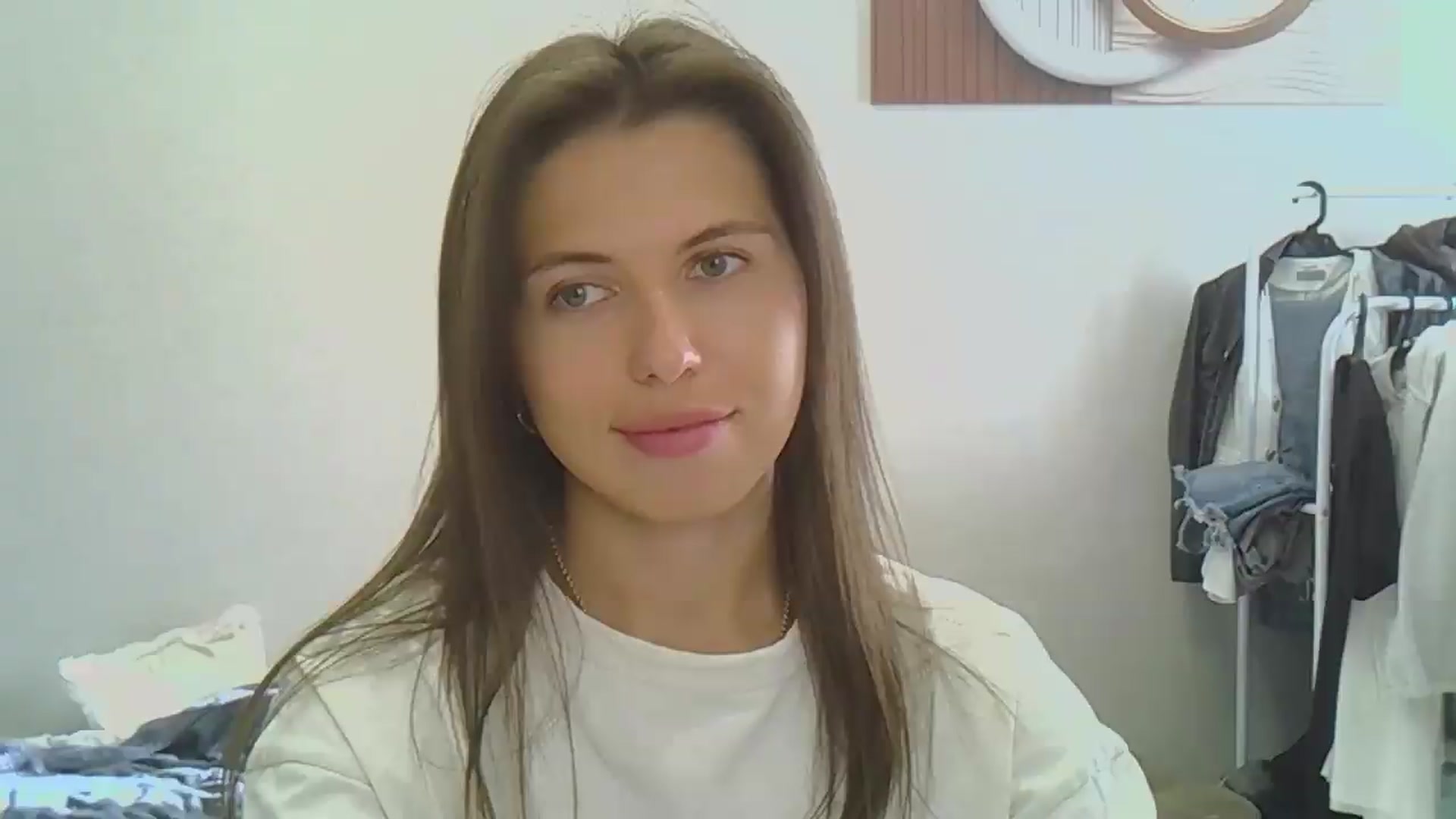 Gallery image thumbnail from YourrrAngell's myfreecams stream on, 08/29/2026, 13:36 image 15 of 20