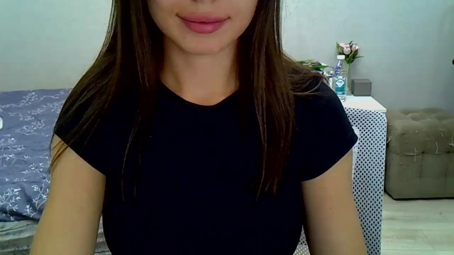 Gallery image thumbnail from YourrrAngell's myfreecams stream on, 08/31/2026, 14:39 image 17 of 20