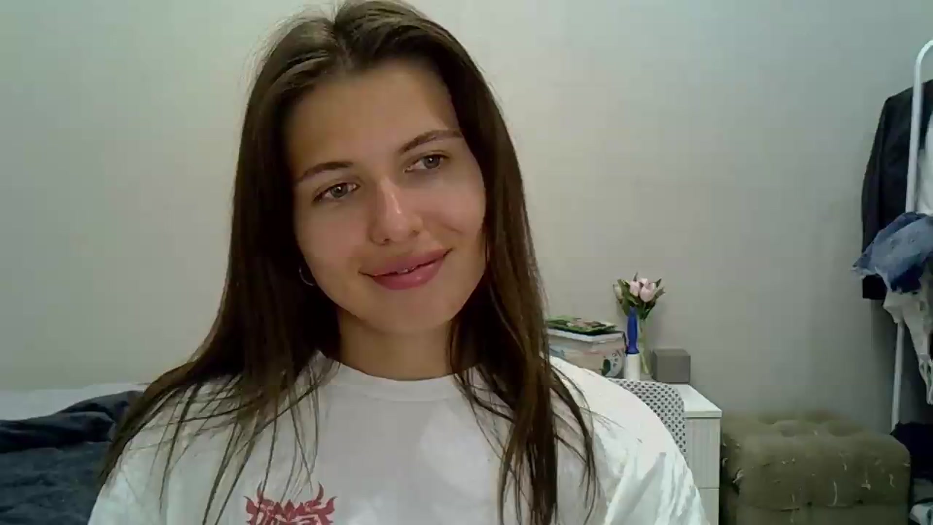Gallery image thumbnail from YourrrAngell's myfreecams stream on, 09/03/2026, 20:31 image 3 of 20