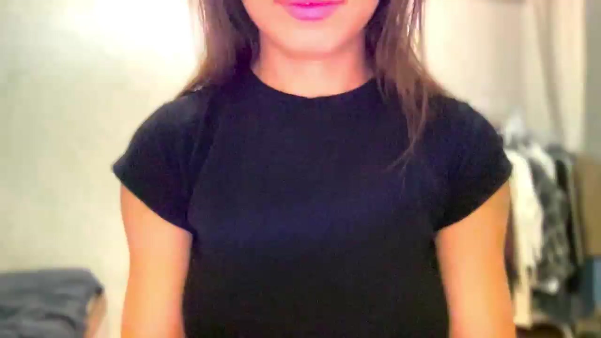Gallery image thumbnail from YourrrAngell's myfreecams stream on, 09/07/2026, 20:55 image 4 of 20