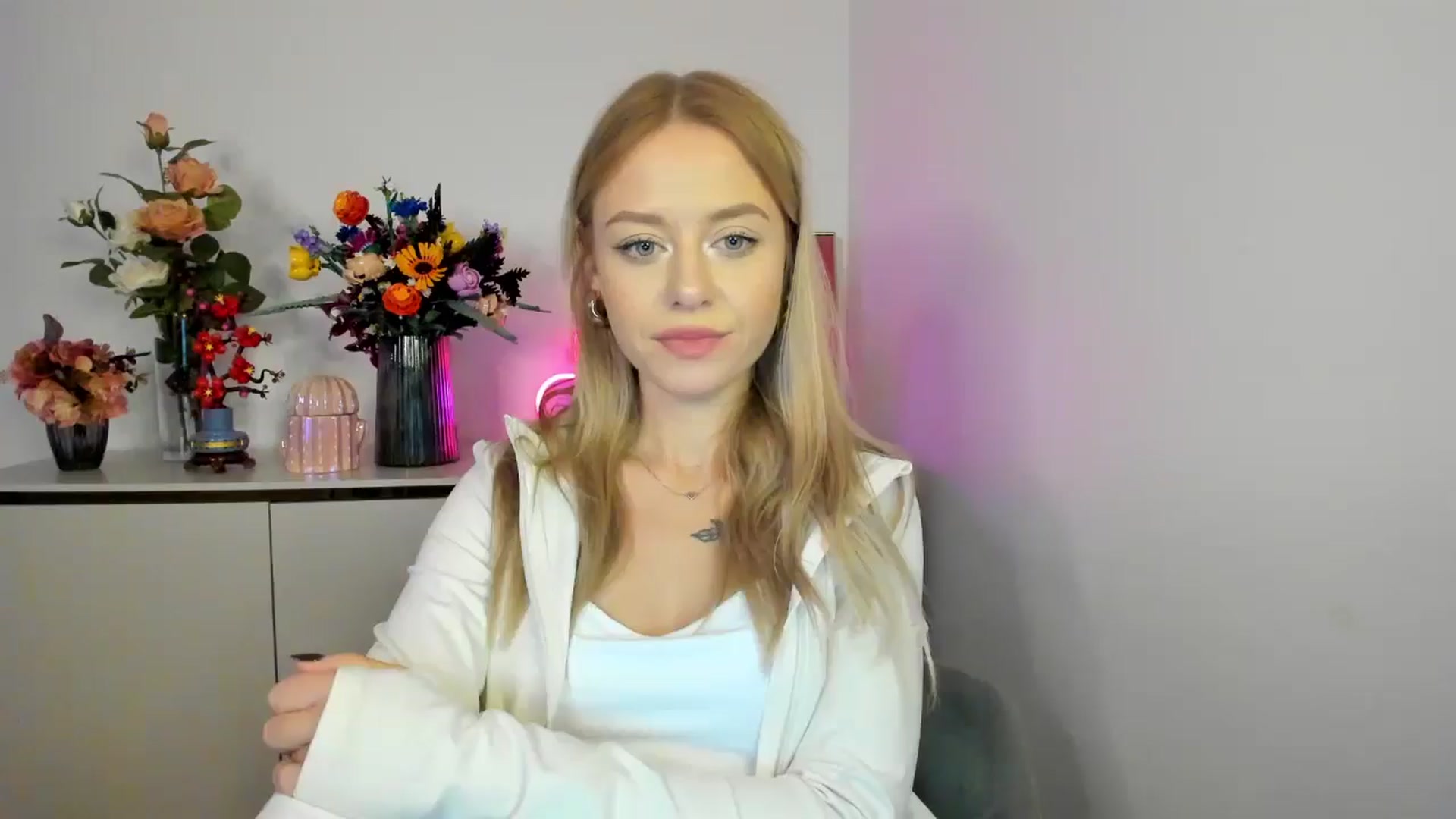 Gallery image thumbnail from YoursCindy's myfreecams stream on, 11/10/2025, 11:33 image 20 of 20