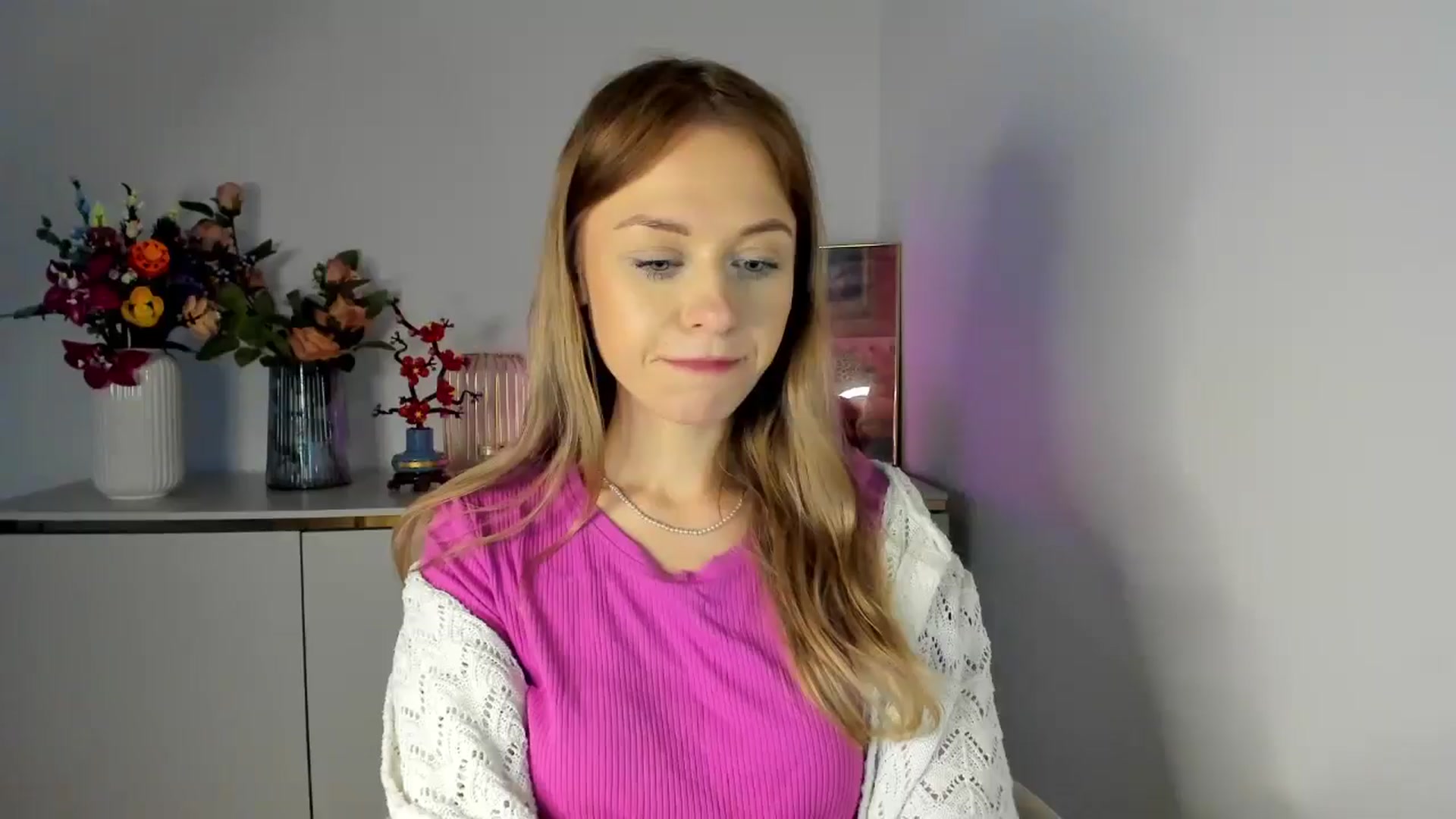 Gallery image thumbnail from YoursCindy's myfreecams stream on, 03/26/2026, 13:01 image 5 of 20