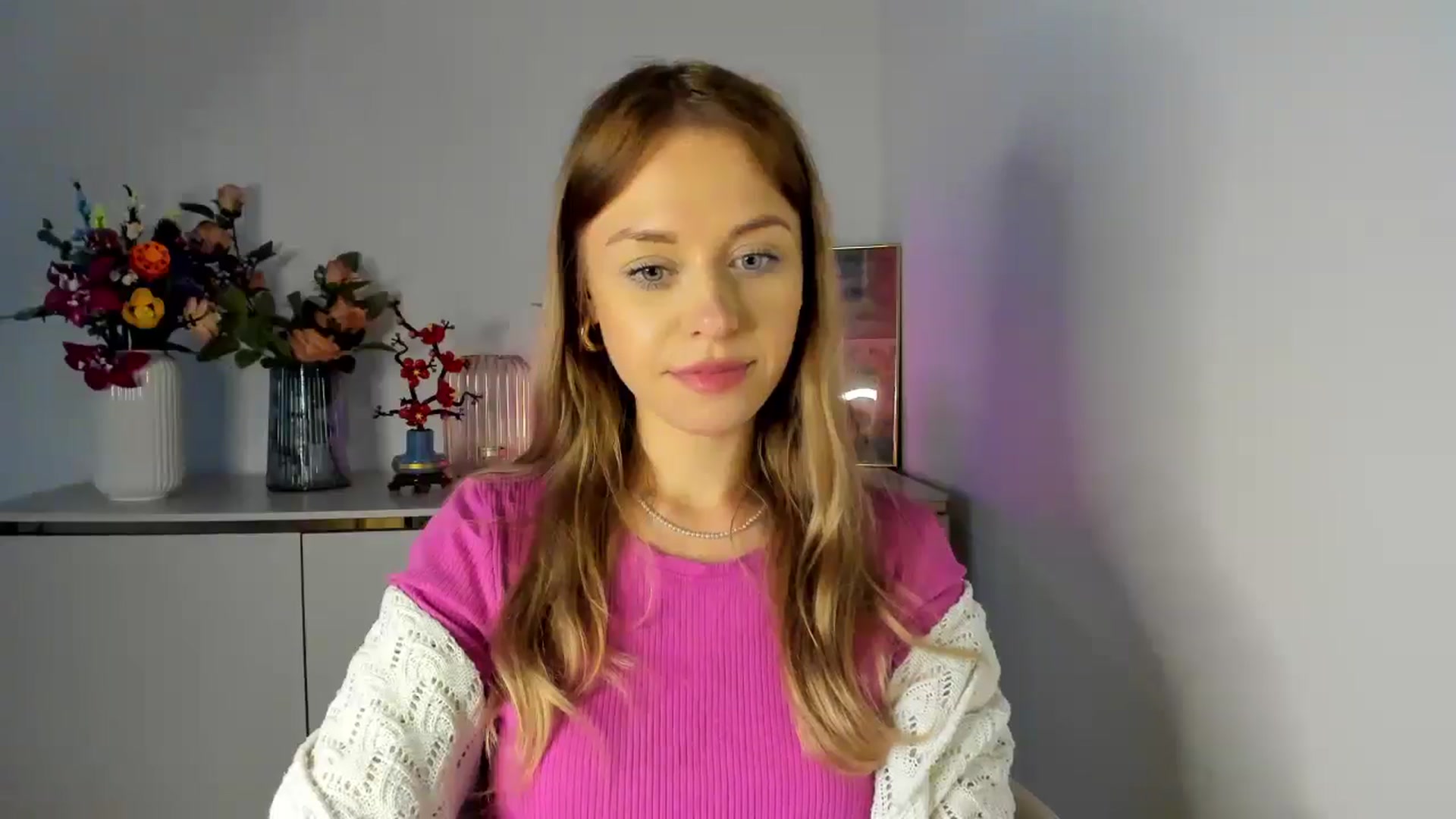 Gallery image thumbnail from YoursCindy's myfreecams stream on, 03/26/2026, 13:01 image 12 of 20