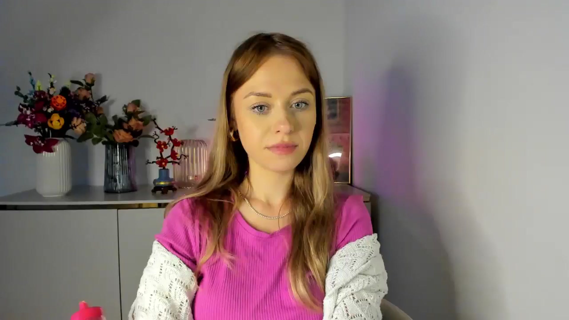 Gallery image thumbnail from YoursCindy's myfreecams stream on, 03/26/2026, 13:01 image 14 of 20