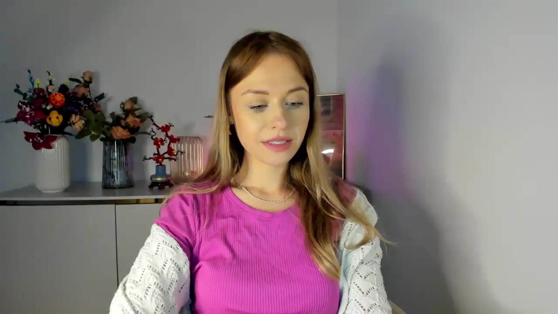 Gallery image thumbnail from YoursCindy's myfreecams stream on, 03/26/2026, 13:01 image 10 of 20