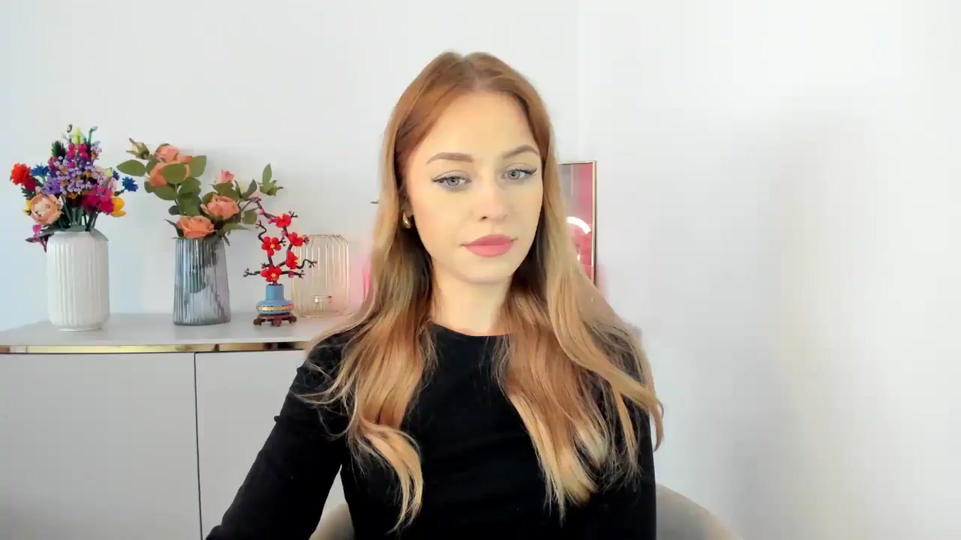 Gallery image thumbnail from YoursCindy's myfreecams stream on, 04/02/2026, 10:12 image 7 of 20