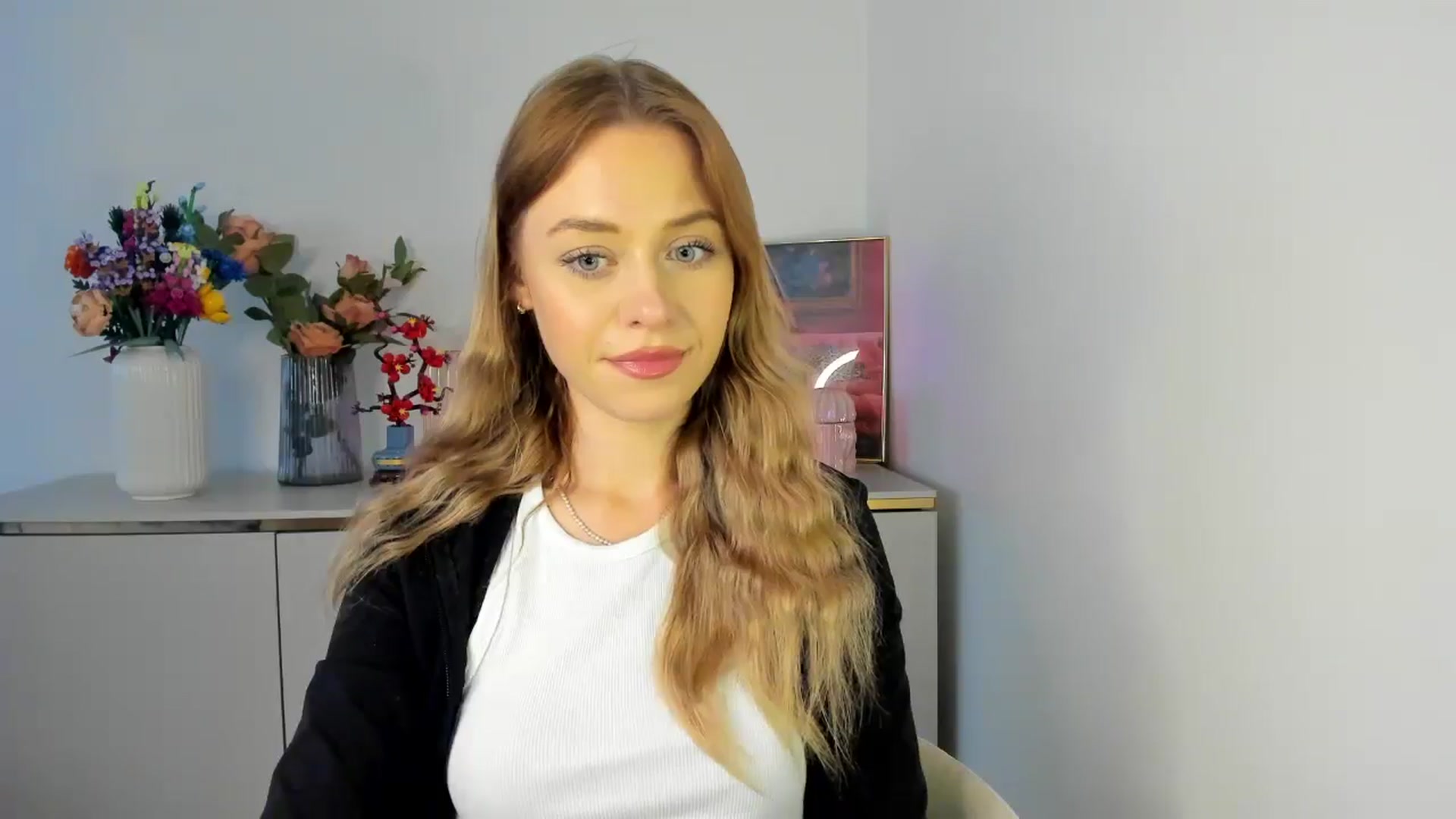 Gallery image thumbnail from YoursCindy's myfreecams stream on, 04/13/2026, 10:06 image 5 of 20
