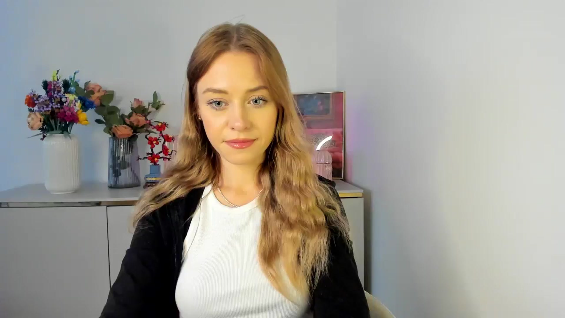 Gallery image thumbnail from YoursCindy's myfreecams stream on, 04/13/2026, 10:06 image 1 of 20
