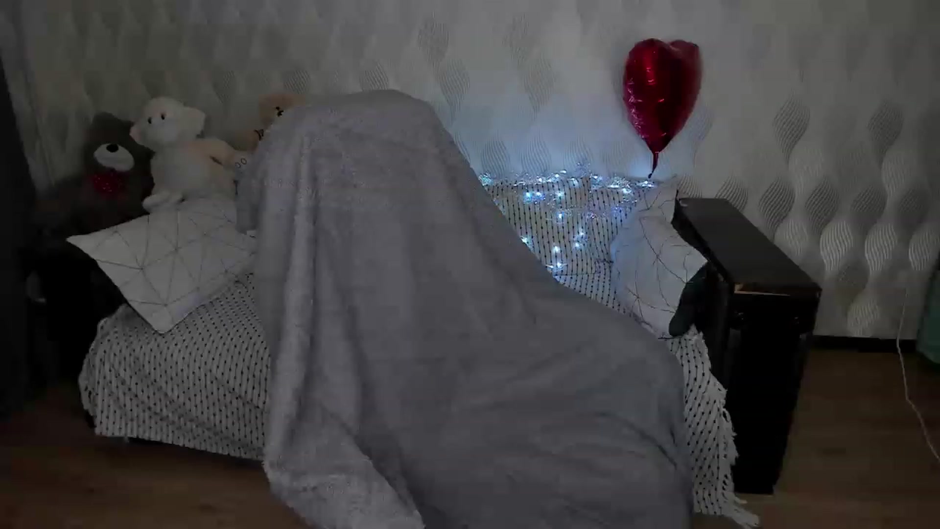 Gallery image thumbnail from YoursJulia's myfreecams stream on, 02/17/2023, 16:13 image 18 of 20