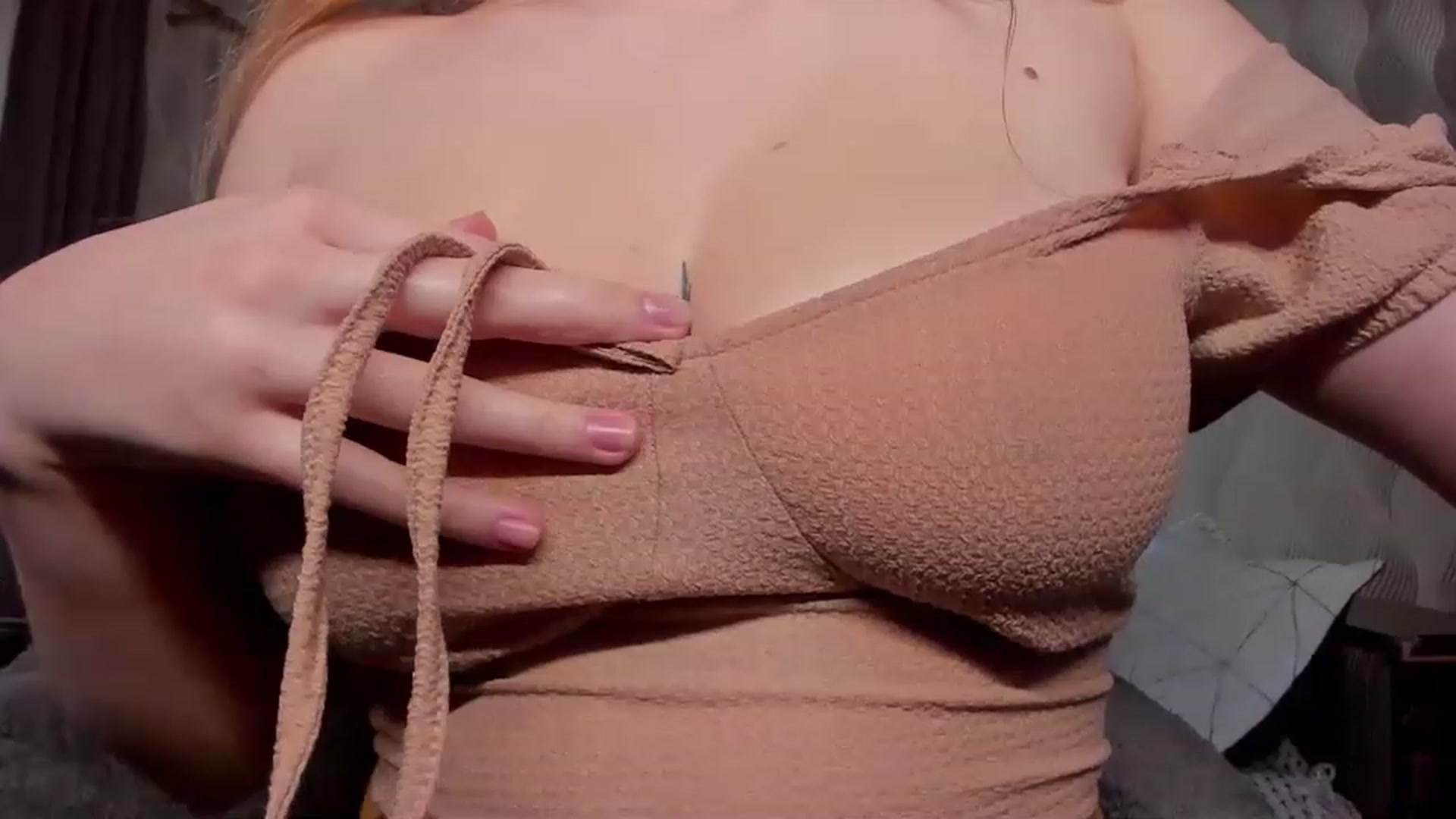 Gallery image thumbnail from YoursJulia's myfreecams stream on, 02/23/2023, 12:48 image 16 of 20
