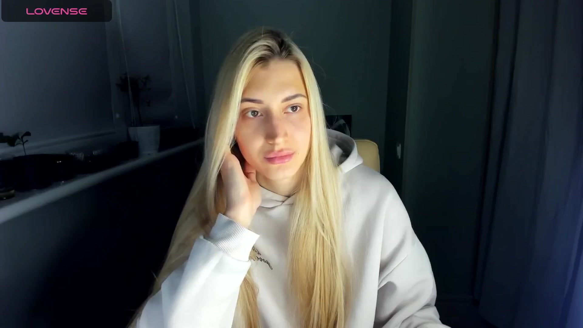 Gallery image thumbnail from Yours_Sonya's myfreecams stream on, 05/12/2024, 21:51 image 8 of 20