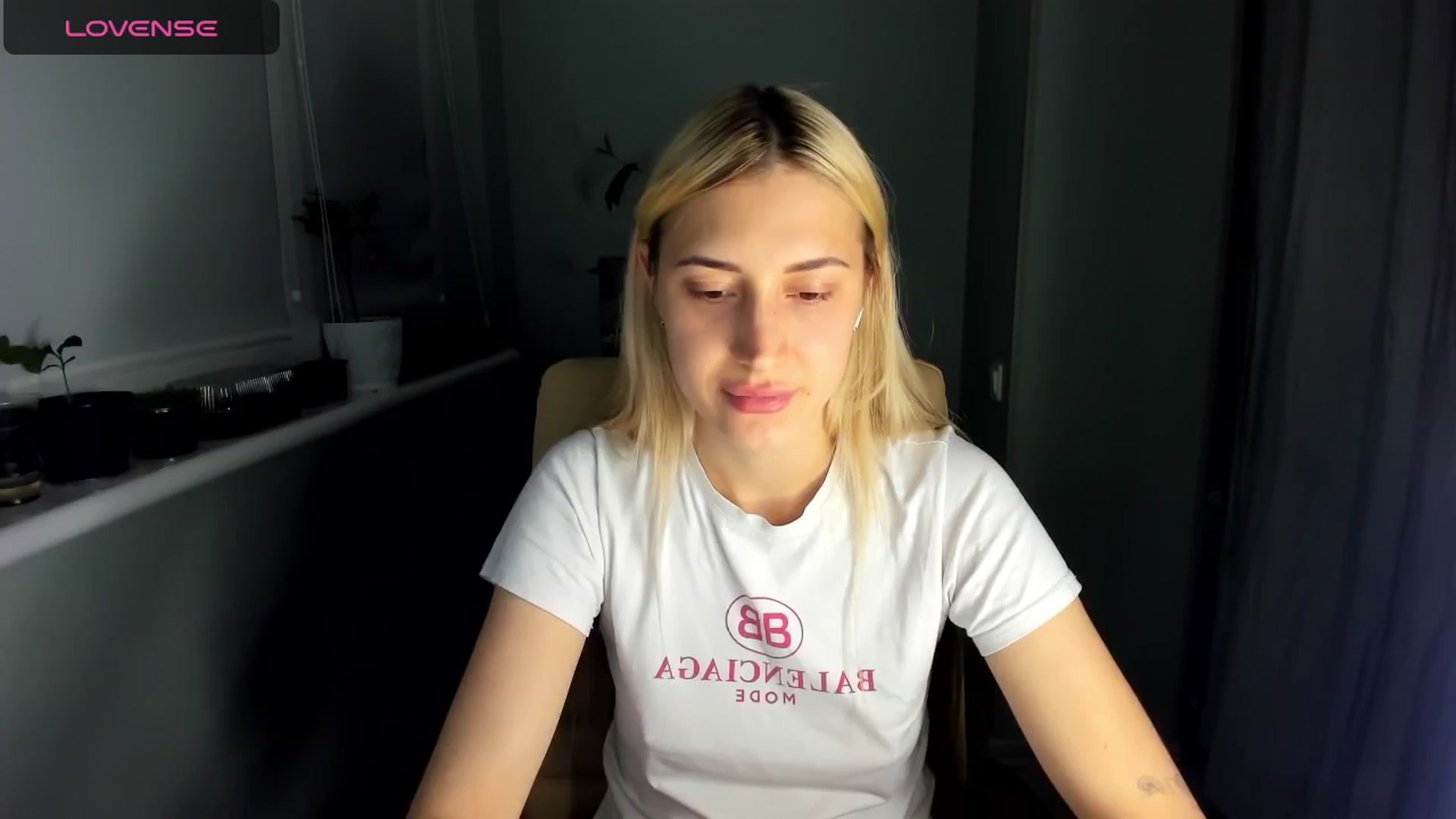 Gallery image thumbnail from Yours_Sonya's myfreecams stream on, 05/13/2024, 19:37 image 19 of 20